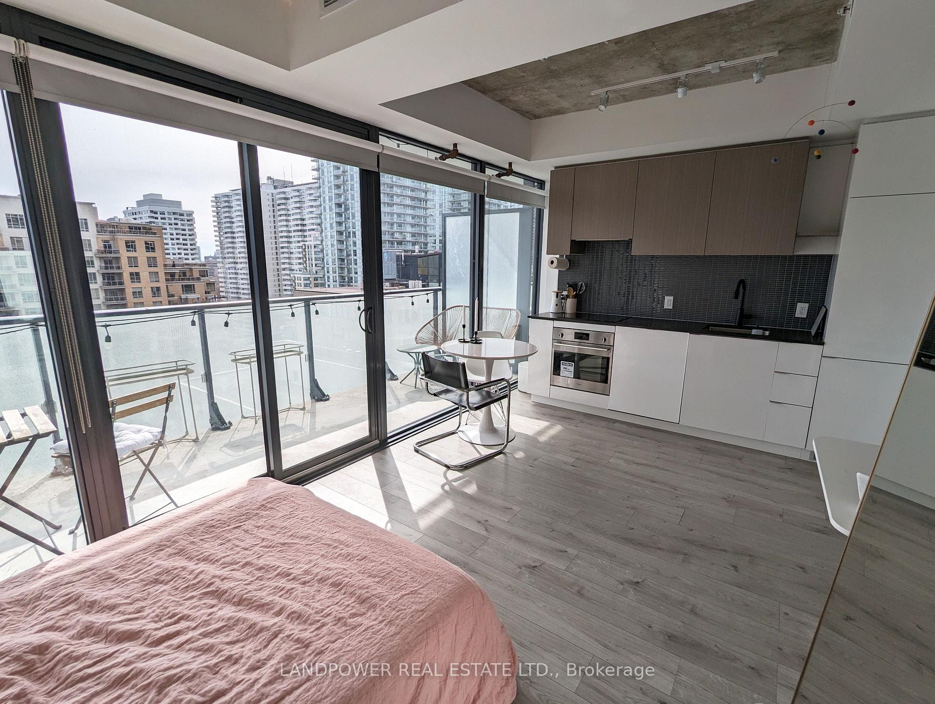 Photo 14 of Unit 1611, 161 Roehampton Avenue, Toronto, Mount Pleasant West — HOMEH