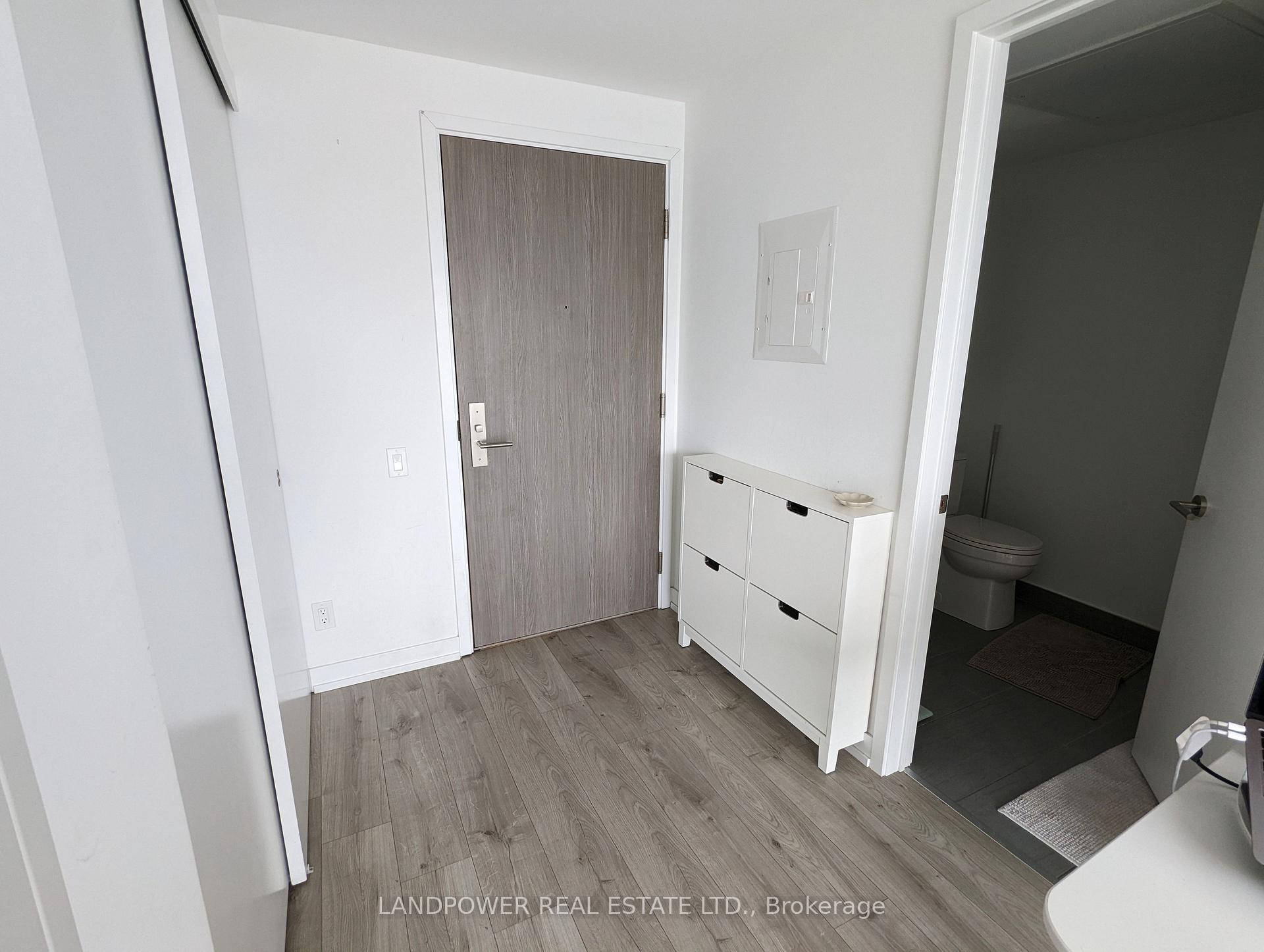 Photo 15 of Unit 1611, 161 Roehampton Avenue, Toronto, Mount Pleasant West — HOMEH