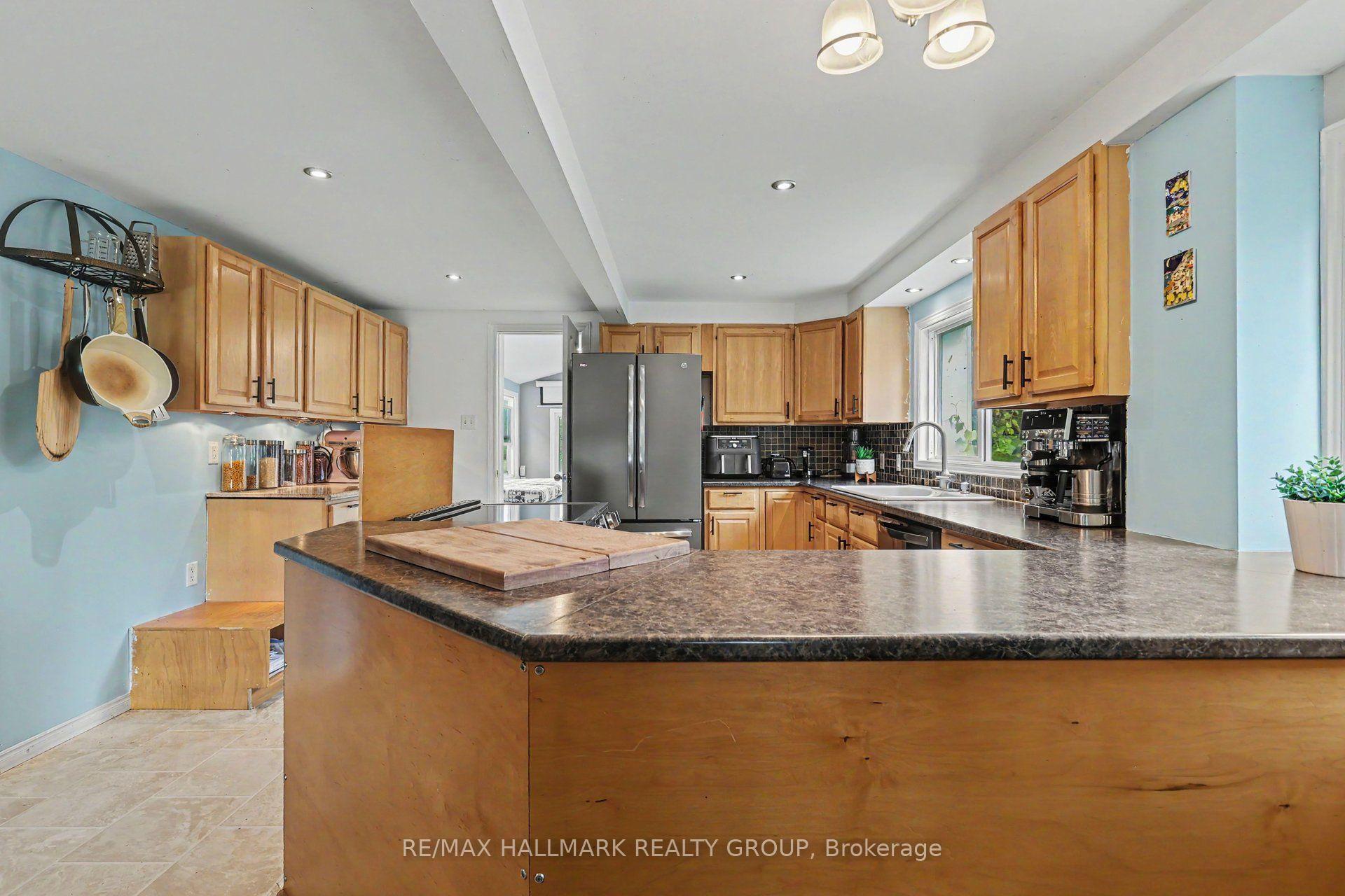 Photo 10 of 8784 15 Highway, Beckwith, Beckwith Twp — HOMEH