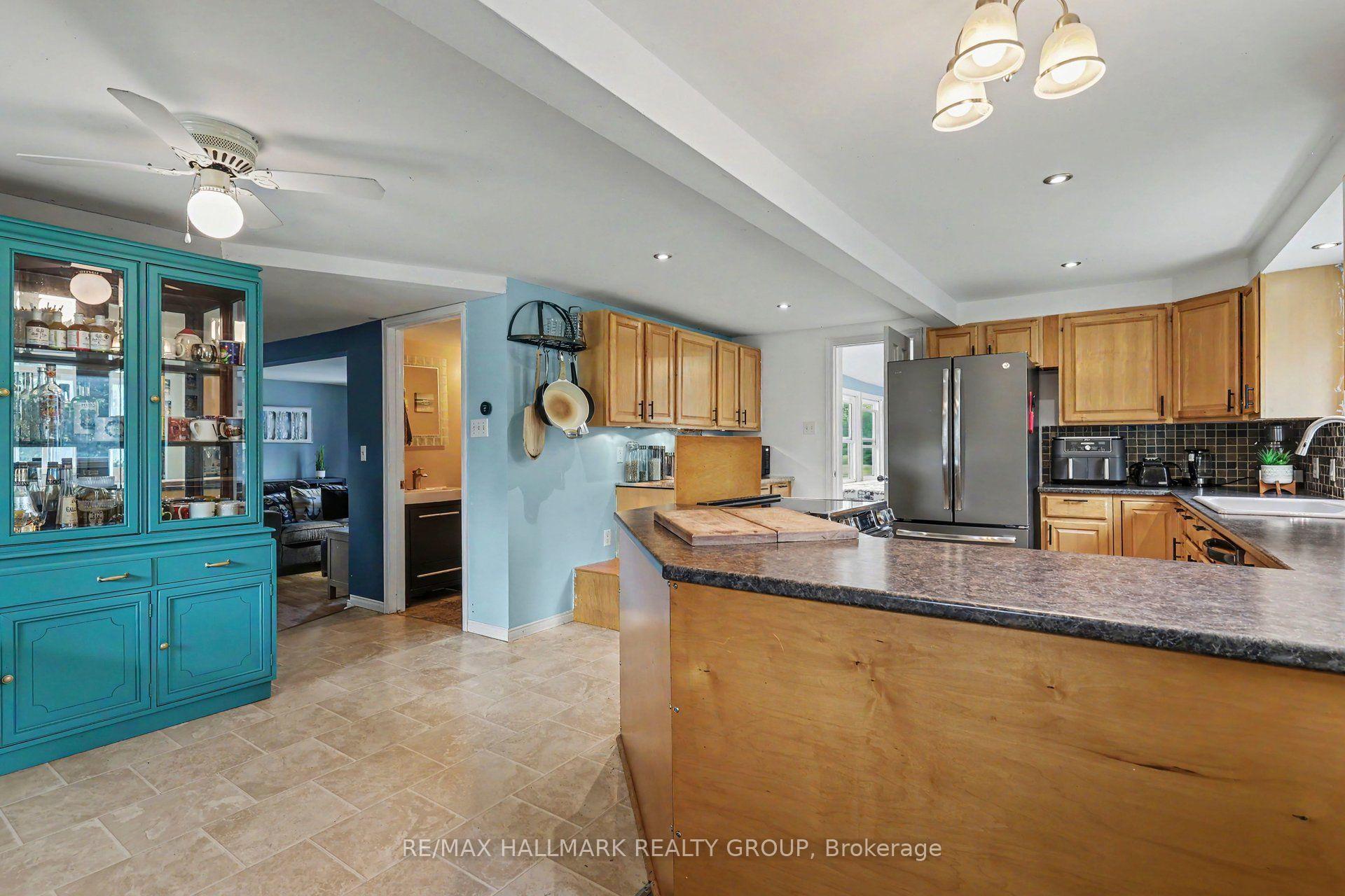 Photo 11 of 8784 15 Highway, Beckwith, Beckwith Twp — HOMEH
