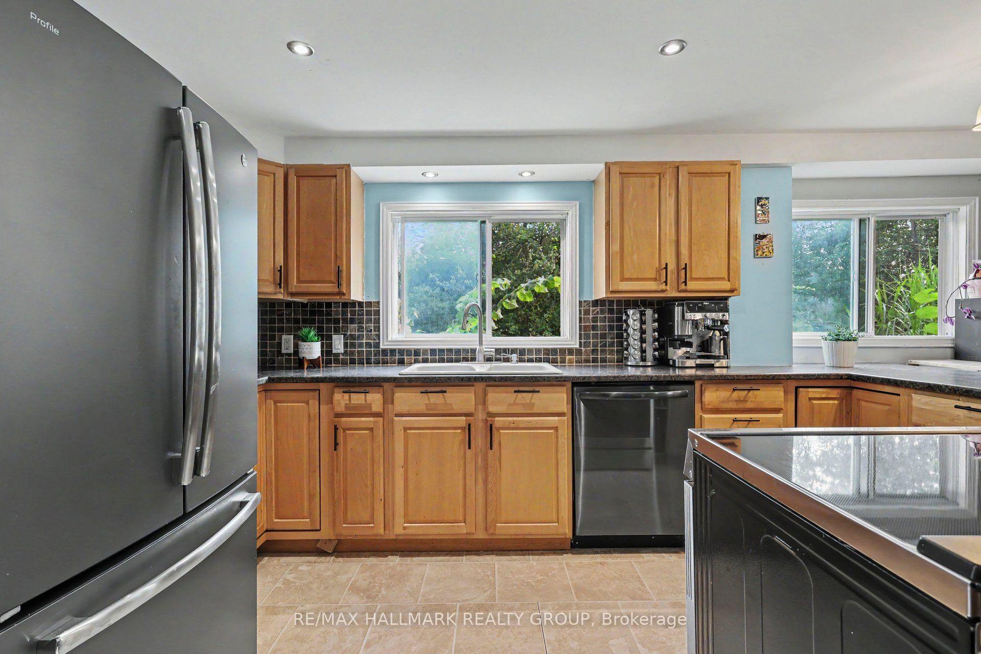 Photo 13 of 8784 15 Highway, Beckwith, Beckwith Twp — HOMEH