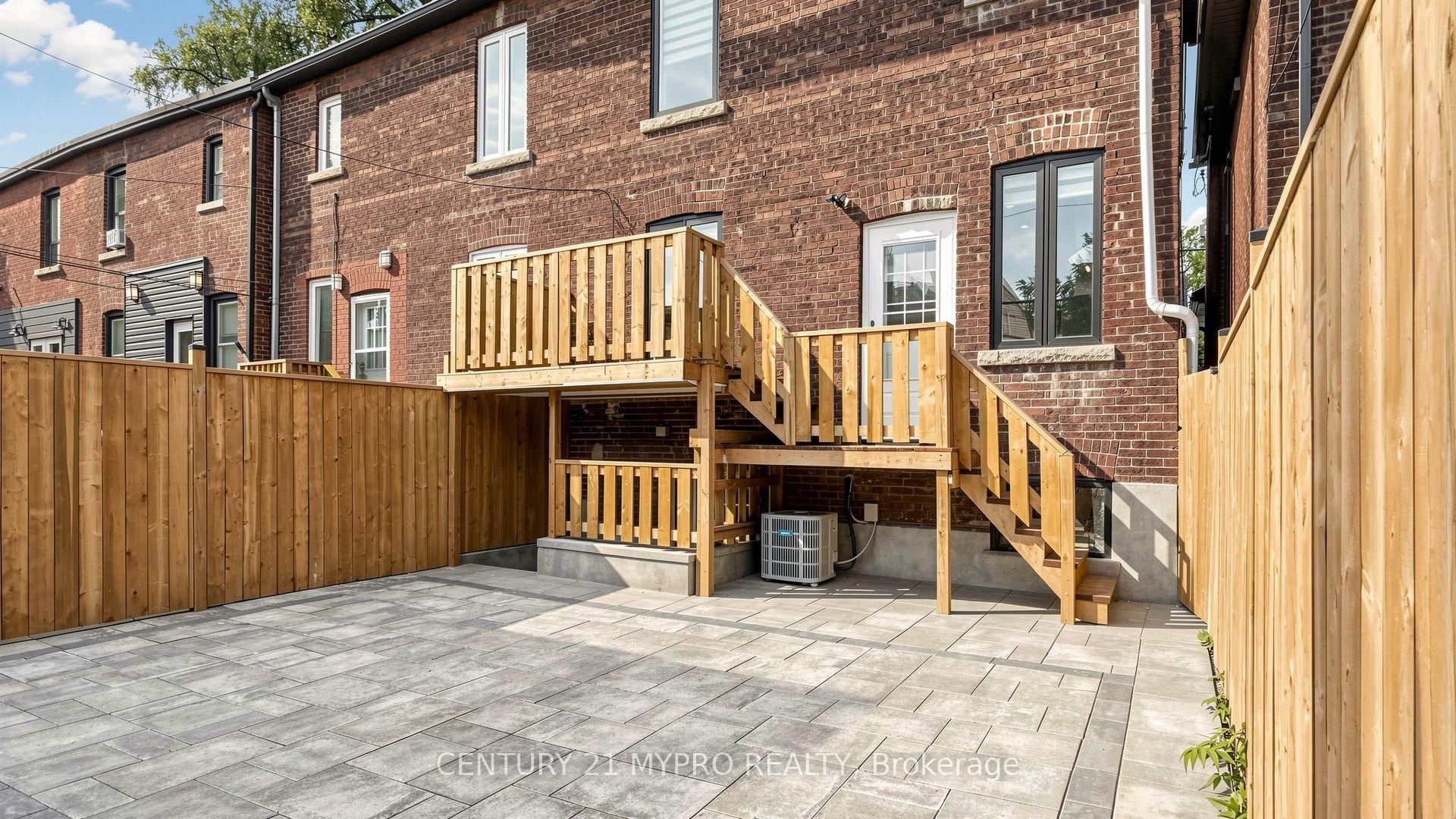 Photo 35 of 7 Cherry Nook Gardens, Toronto, Greenwood-Coxwell — HOMEH