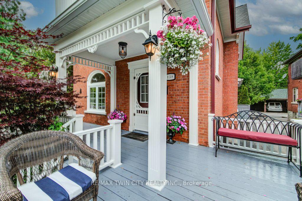 Photo 5 of 138 Water Street S, Kitchener, Victoria Park — HOMEH