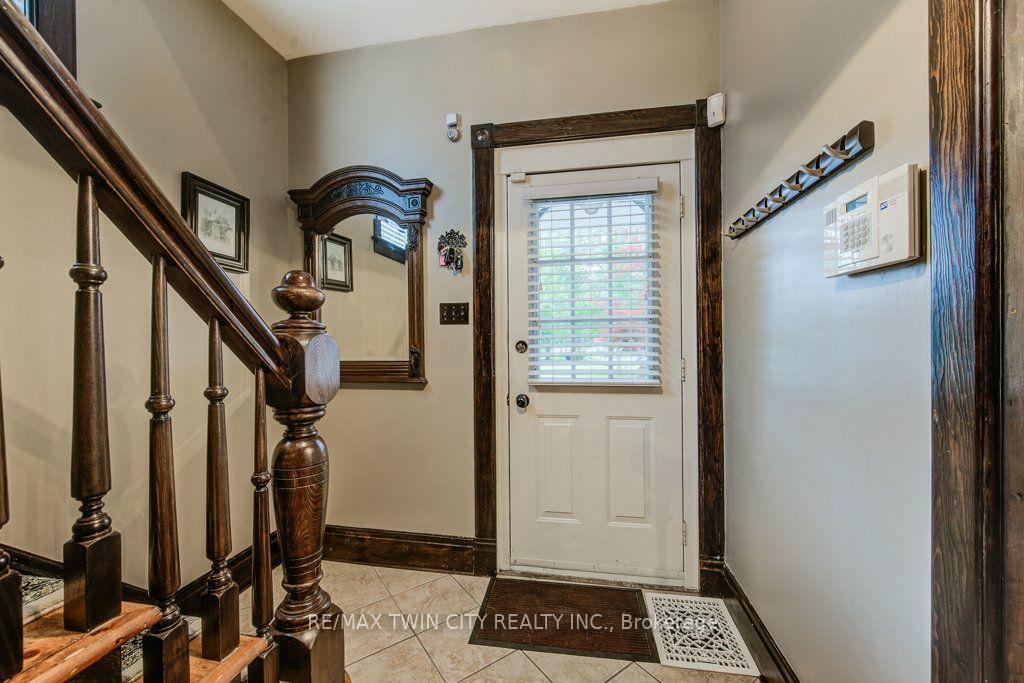Photo 8 of 138 Water Street S, Kitchener, Victoria Park — HOMEH