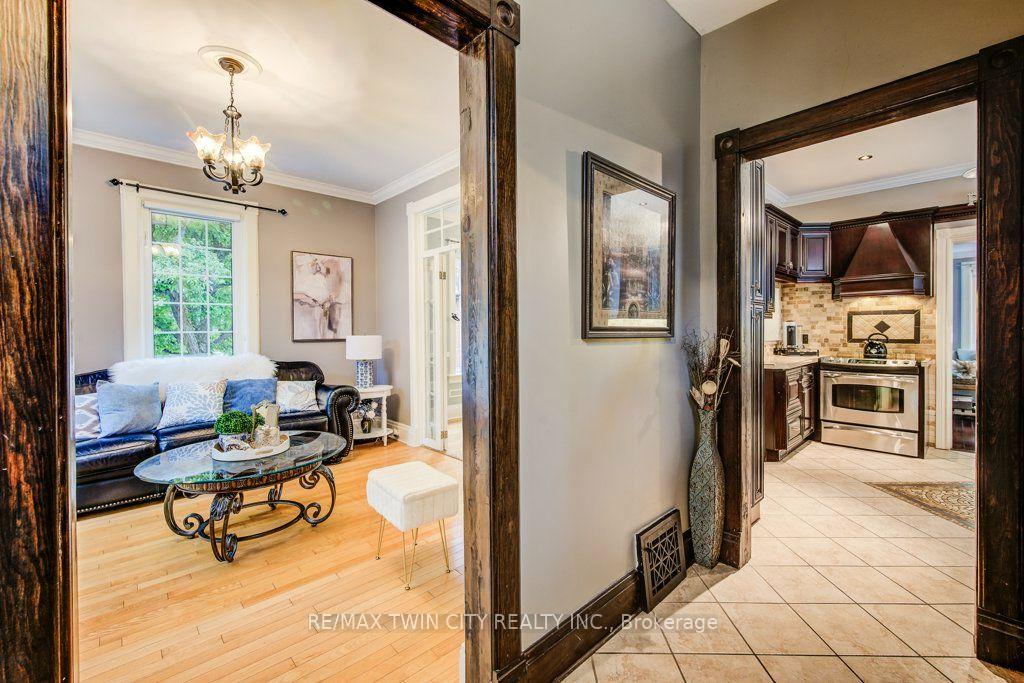 Photo 10 of 138 Water Street S, Kitchener, Victoria Park — HOMEH
