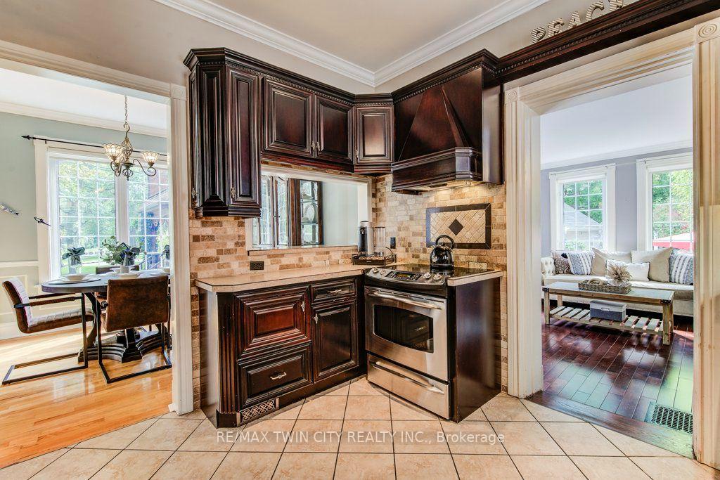Photo 18 of 138 Water Street S, Kitchener, Victoria Park — HOMEH