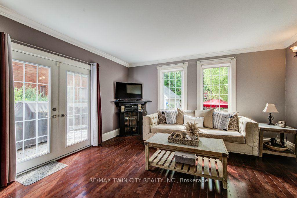 Photo 19 of 138 Water Street S, Kitchener, Victoria Park — HOMEH