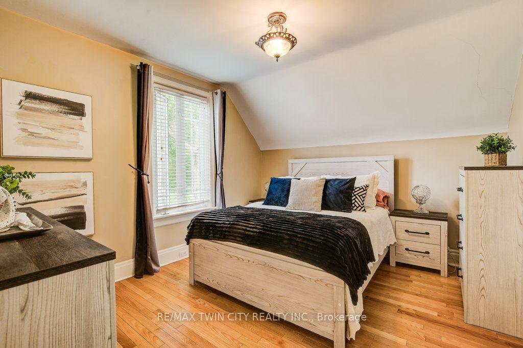 Photo 27 of 138 Water Street S, Kitchener, Victoria Park — HOMEH