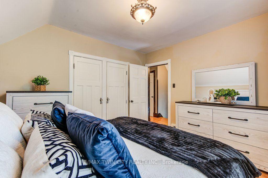 Photo 28 of 138 Water Street S, Kitchener, Victoria Park — HOMEH