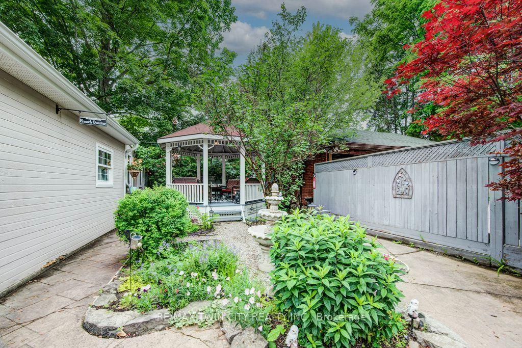 Photo 41 of 138 Water Street S, Kitchener, Victoria Park — HOMEH
