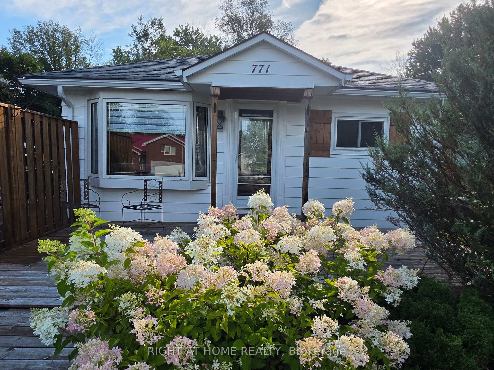 Photo 1 of 771 Third Avenue, Georgina, Historic Lakeshore Communities — HOMEH