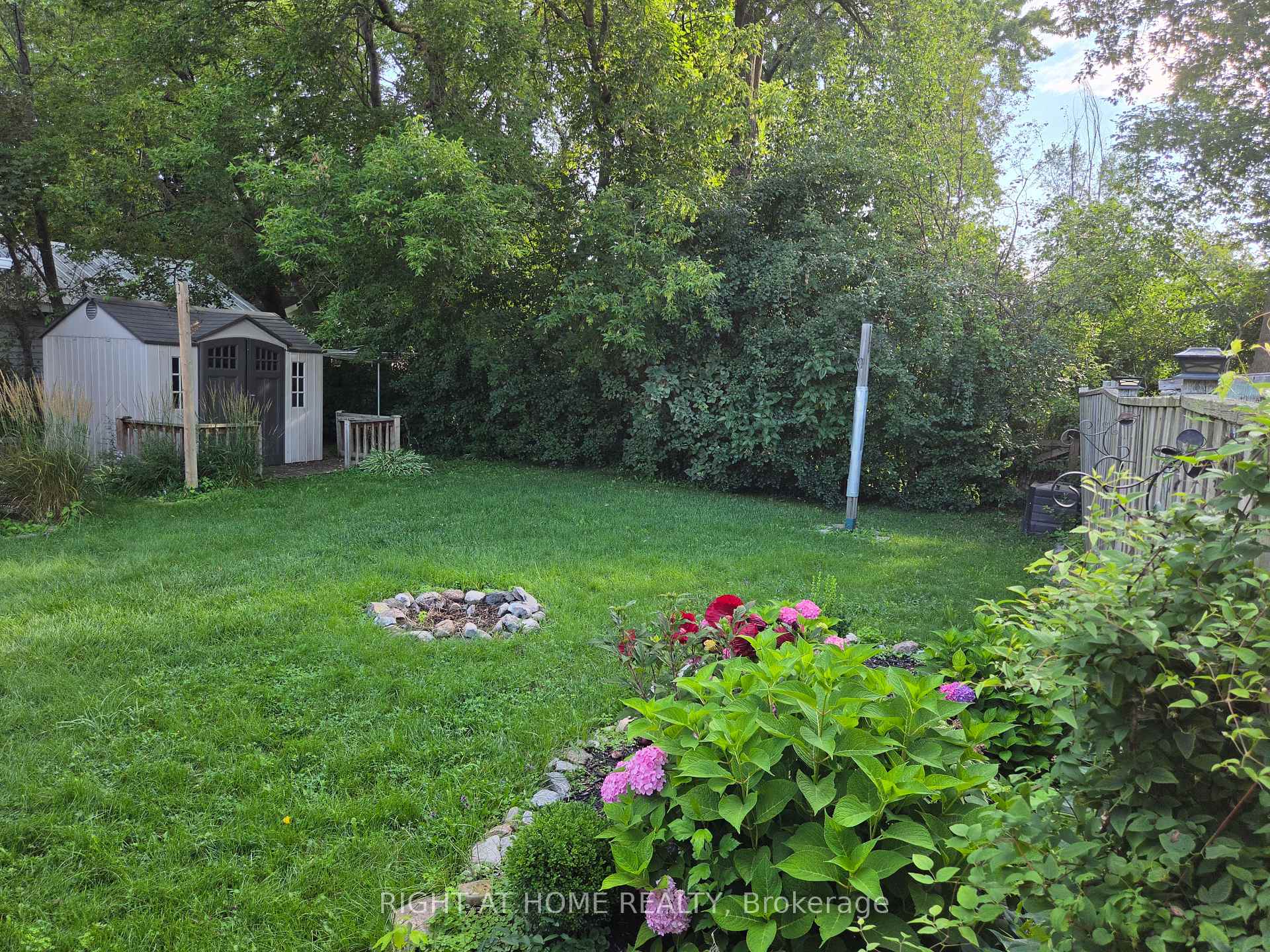 Photo 17 of 771 Third Avenue, Georgina, Historic Lakeshore Communities — HOMEH