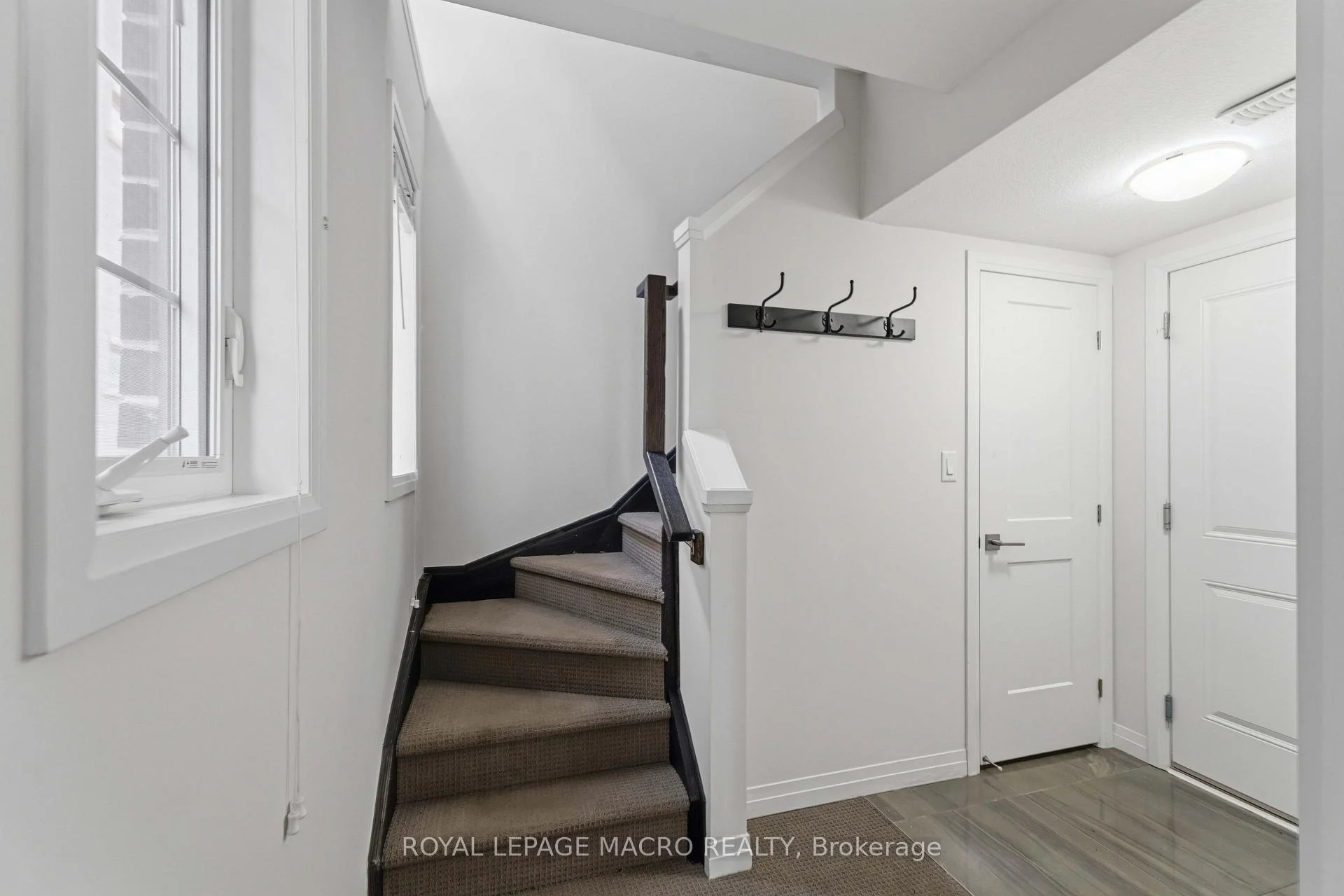 Photo 8 of Unit 98, 30 Times Square Boulevard, Hamilton, Stoney Creek Mountain — HOMEH