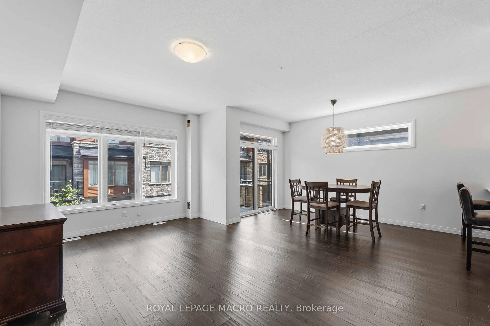 Photo 13 of Unit 98, 30 Times Square Boulevard, Hamilton, Stoney Creek Mountain — HOMEH
