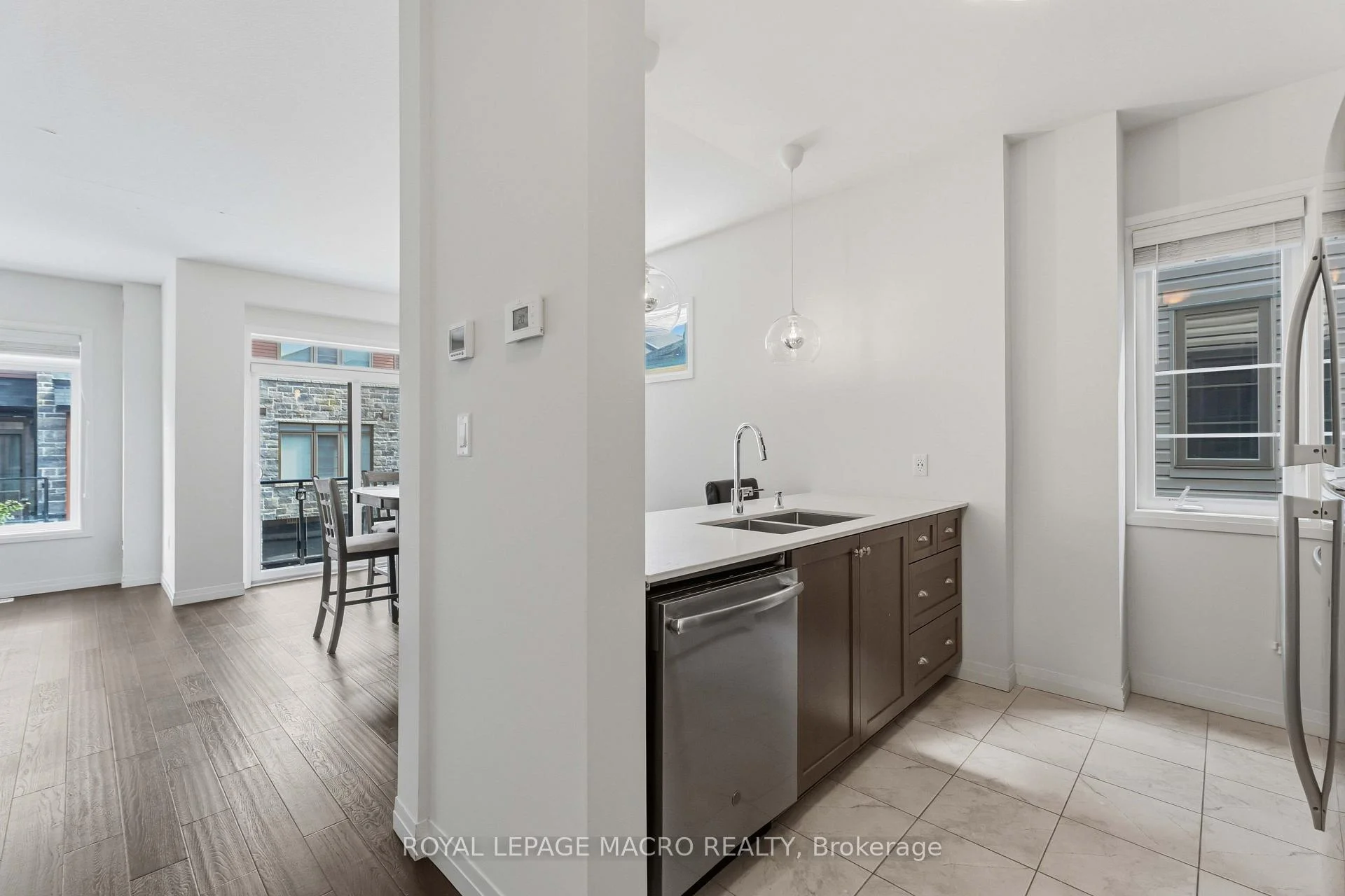 Photo 18 of Unit 98, 30 Times Square Boulevard, Hamilton, Stoney Creek Mountain — HOMEH