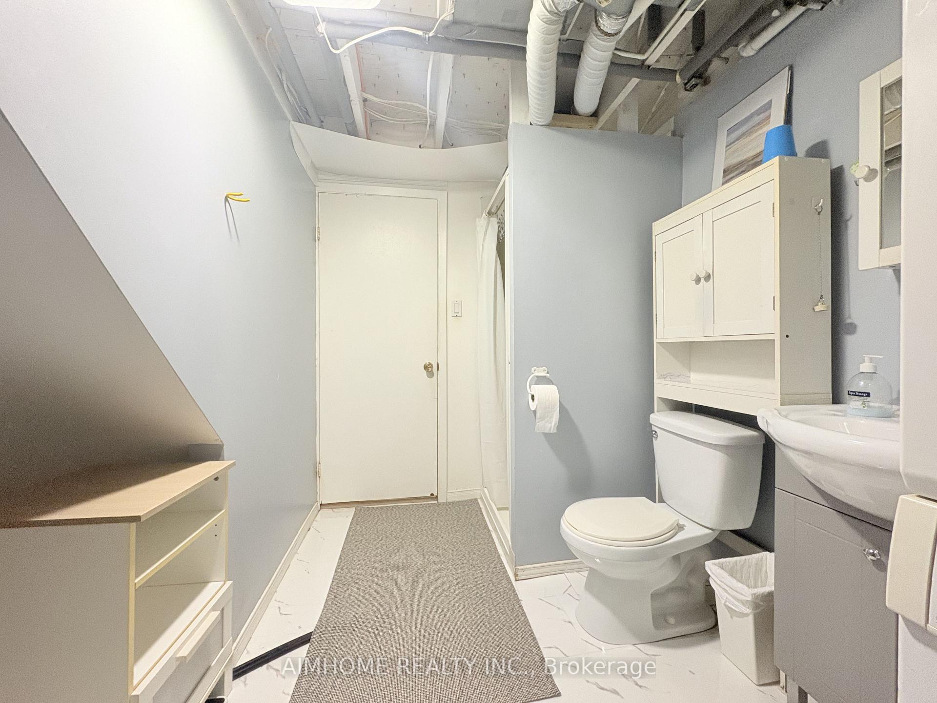 Photo 7 of Unit Walk out BSMT, 94 Micmac Crescent, North York, Pleasant View — HOMEH
