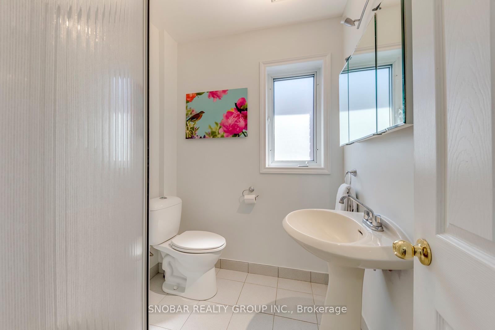 Photo 15 of 40 Dixon Road, Etobicoke, Humber Heights — HOMEH
