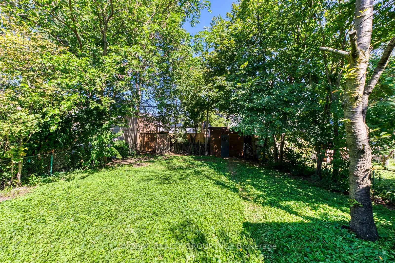 Photo 27 of 40 Dixon Road, Etobicoke, Humber Heights — HOMEH