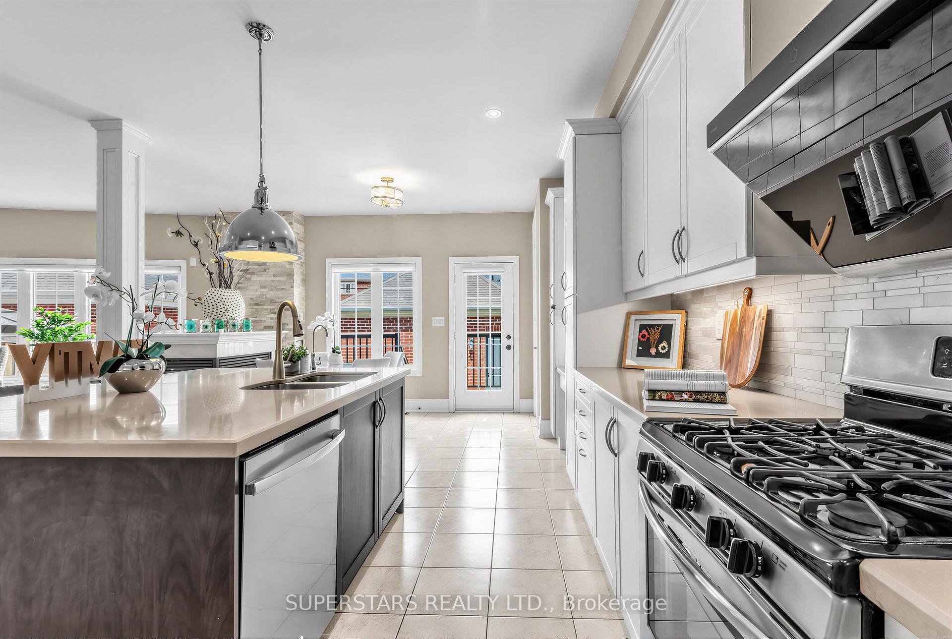 Photo 12 of 239 Angus Glen Boulevard, Markham, Devil's Elbow — HOMEH