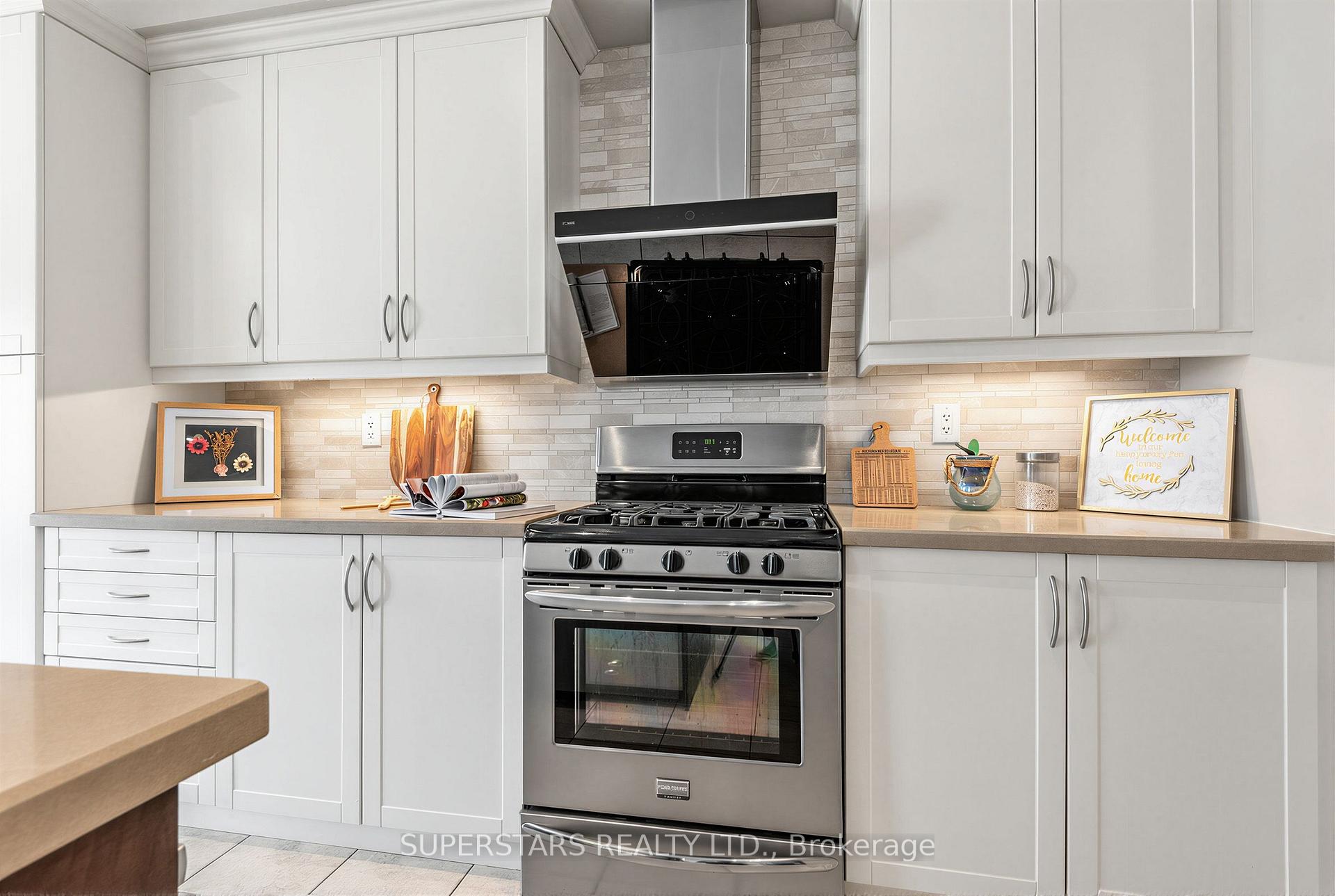 Photo 15 of 239 Angus Glen Boulevard, Markham, Devil's Elbow — HOMEH