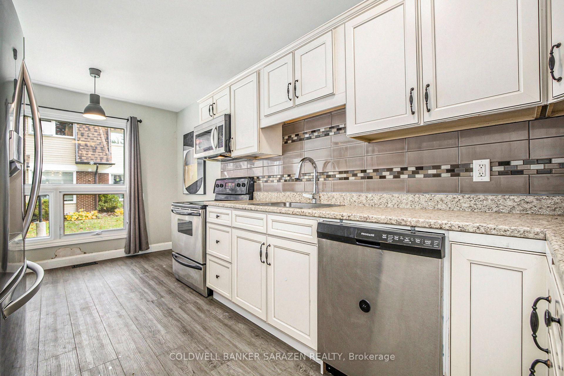 Photo 12 of 110 Rutherford Court, Ottawa, Kanata - Beaverbrook — HOMEH