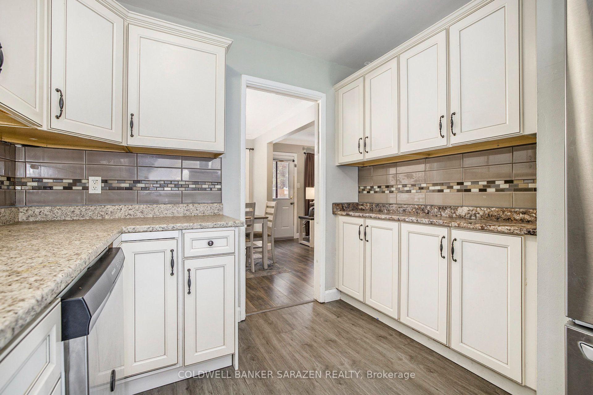Photo 13 of 110 Rutherford Court, Ottawa, Kanata - Beaverbrook — HOMEH