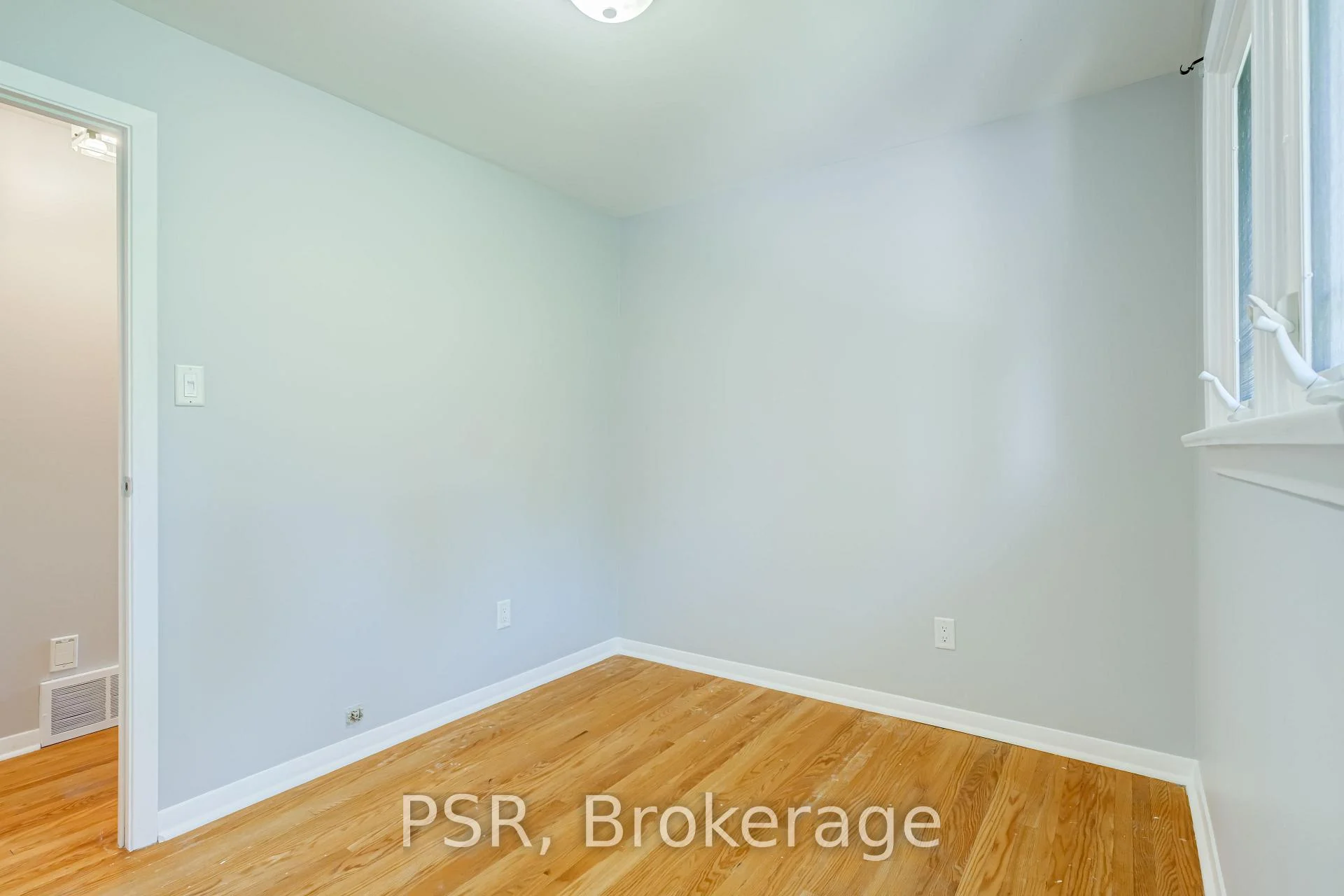 Photo 62 of 375 Inverness Drive, Oshawa, McLaughlin — HOMEH