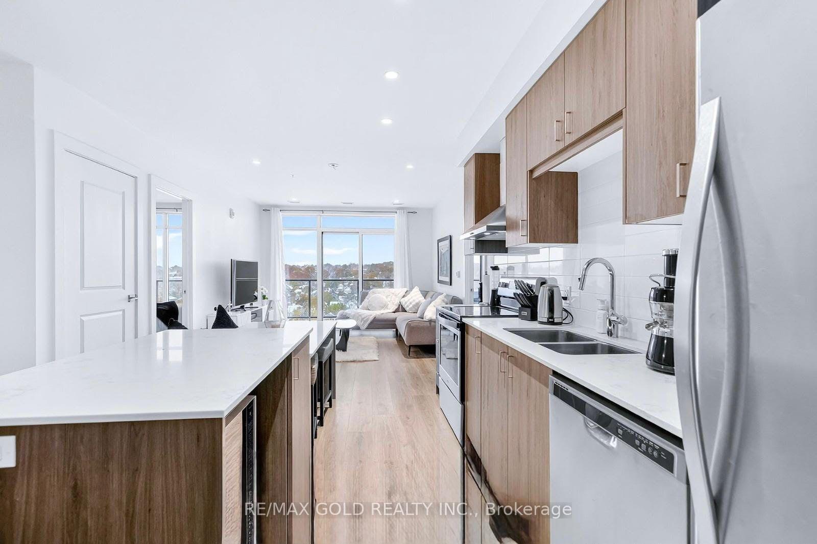 Photo 2 of Unit 1310, 15 Glebe Street, Cambridge, St. Andrews Estates — HOMEH