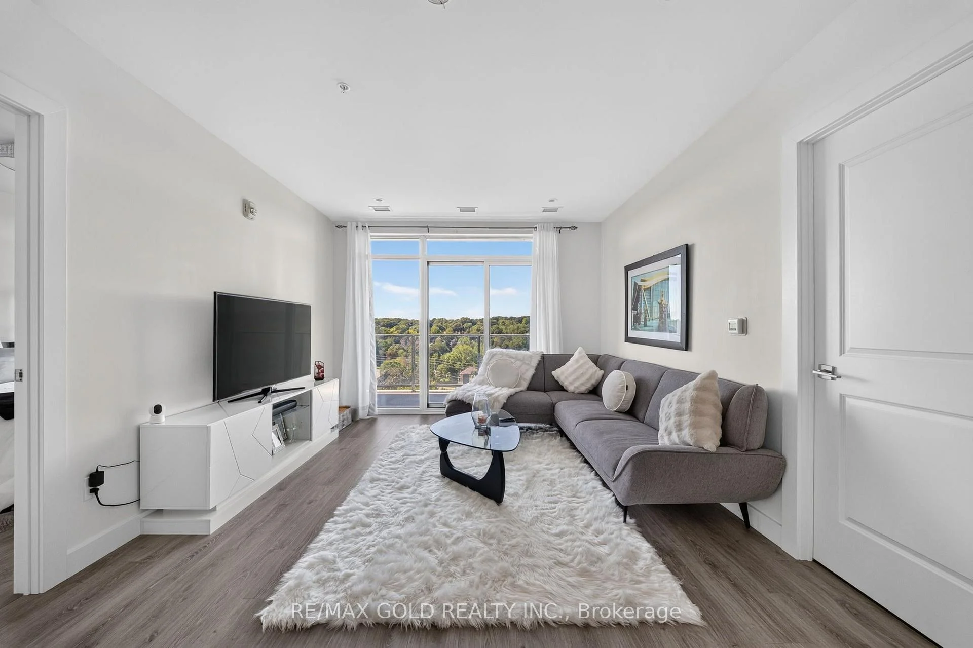 Photo 23 of Unit 1310, 15 Glebe Street, Cambridge, St. Andrews Estates — HOMEH