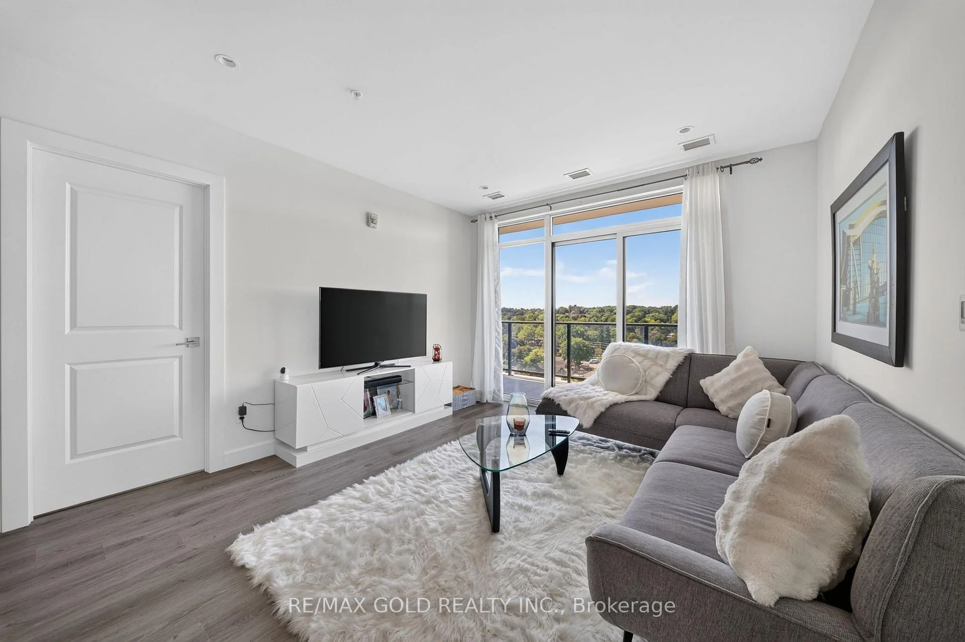 Photo 24 of Unit 1310, 15 Glebe Street, Cambridge, St. Andrews Estates — HOMEH
