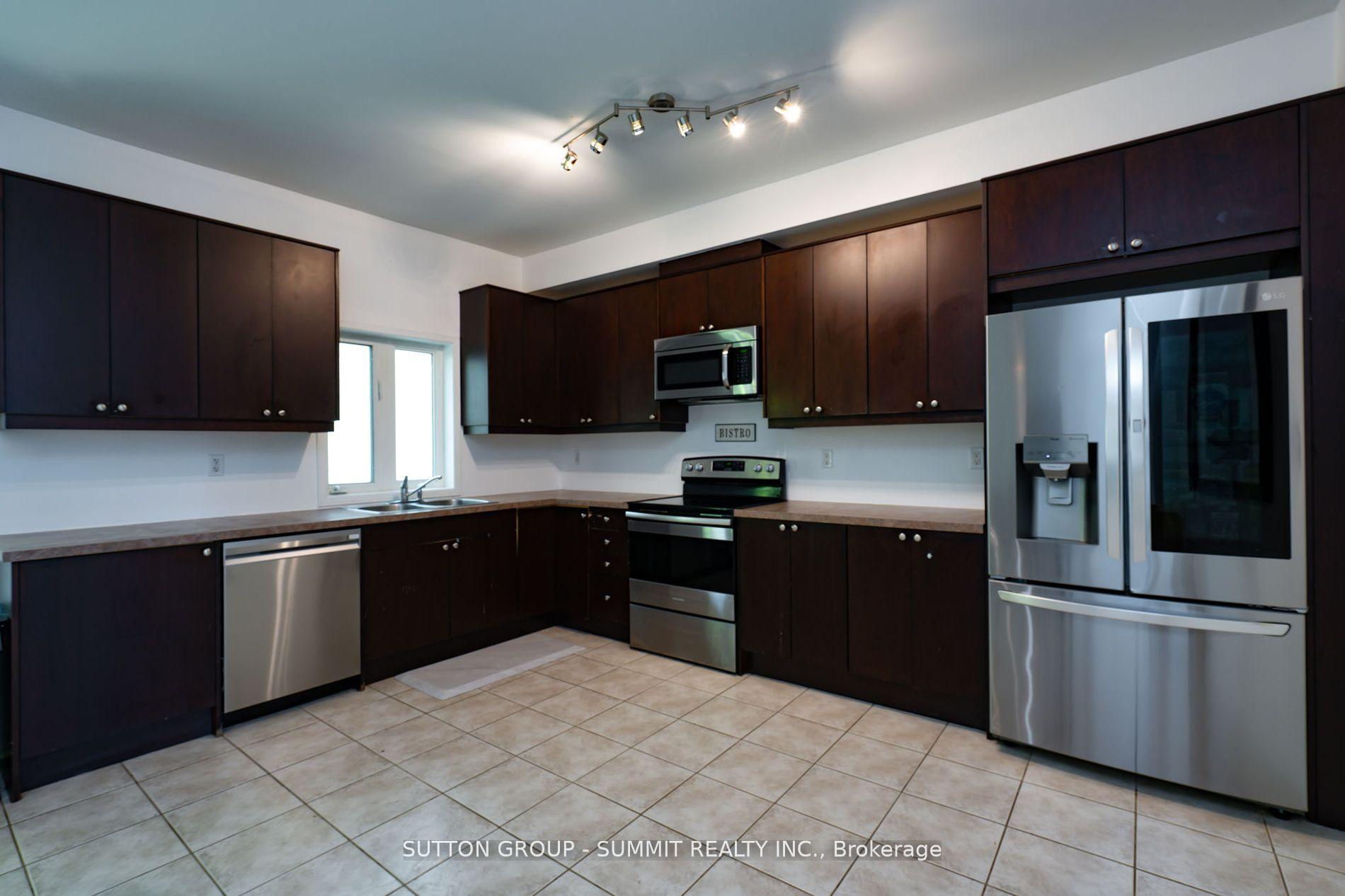 Photo 16 of 103 John Street, Halton Hills, Georgetown — HOMEH