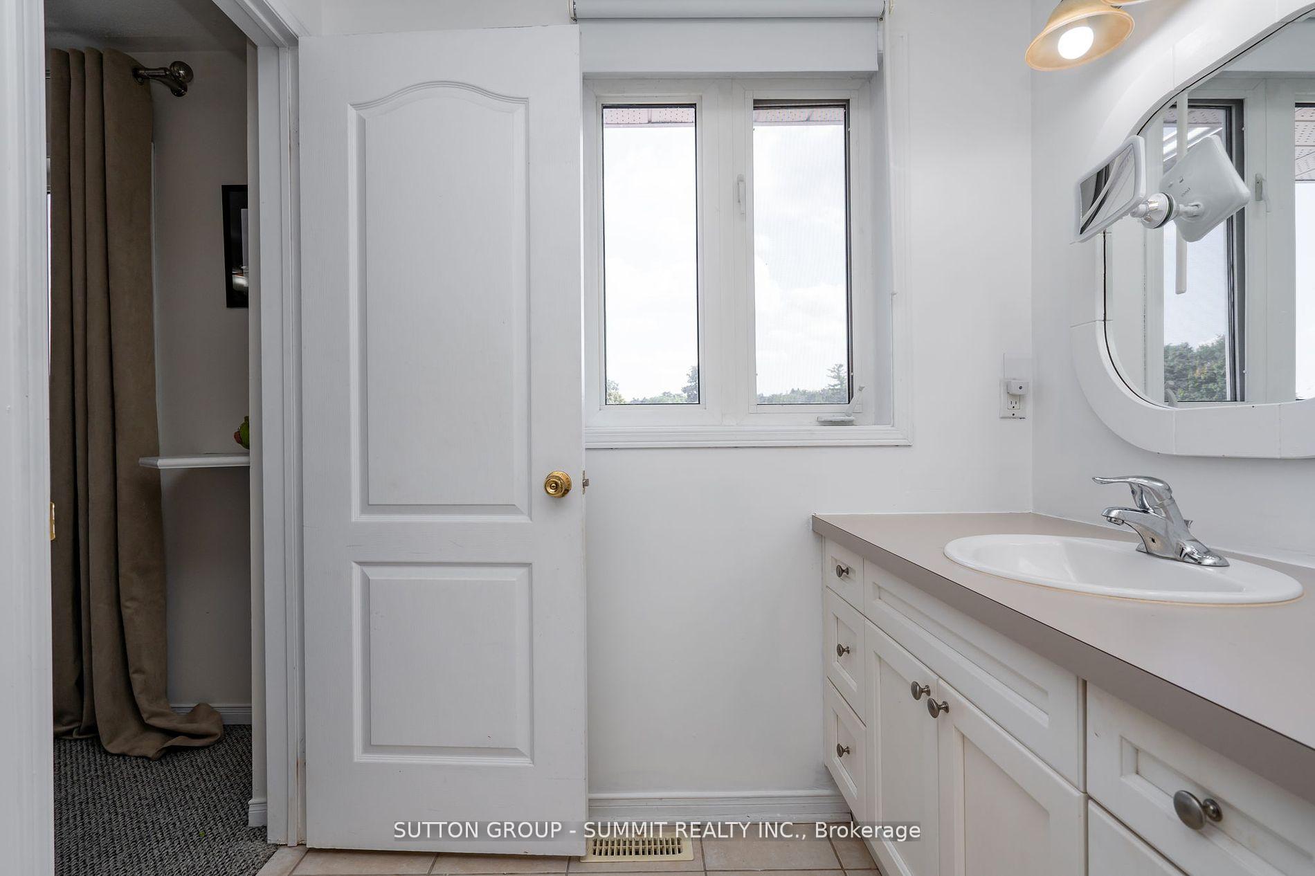 Photo 36 of 103 John Street, Halton Hills, Georgetown — HOMEH