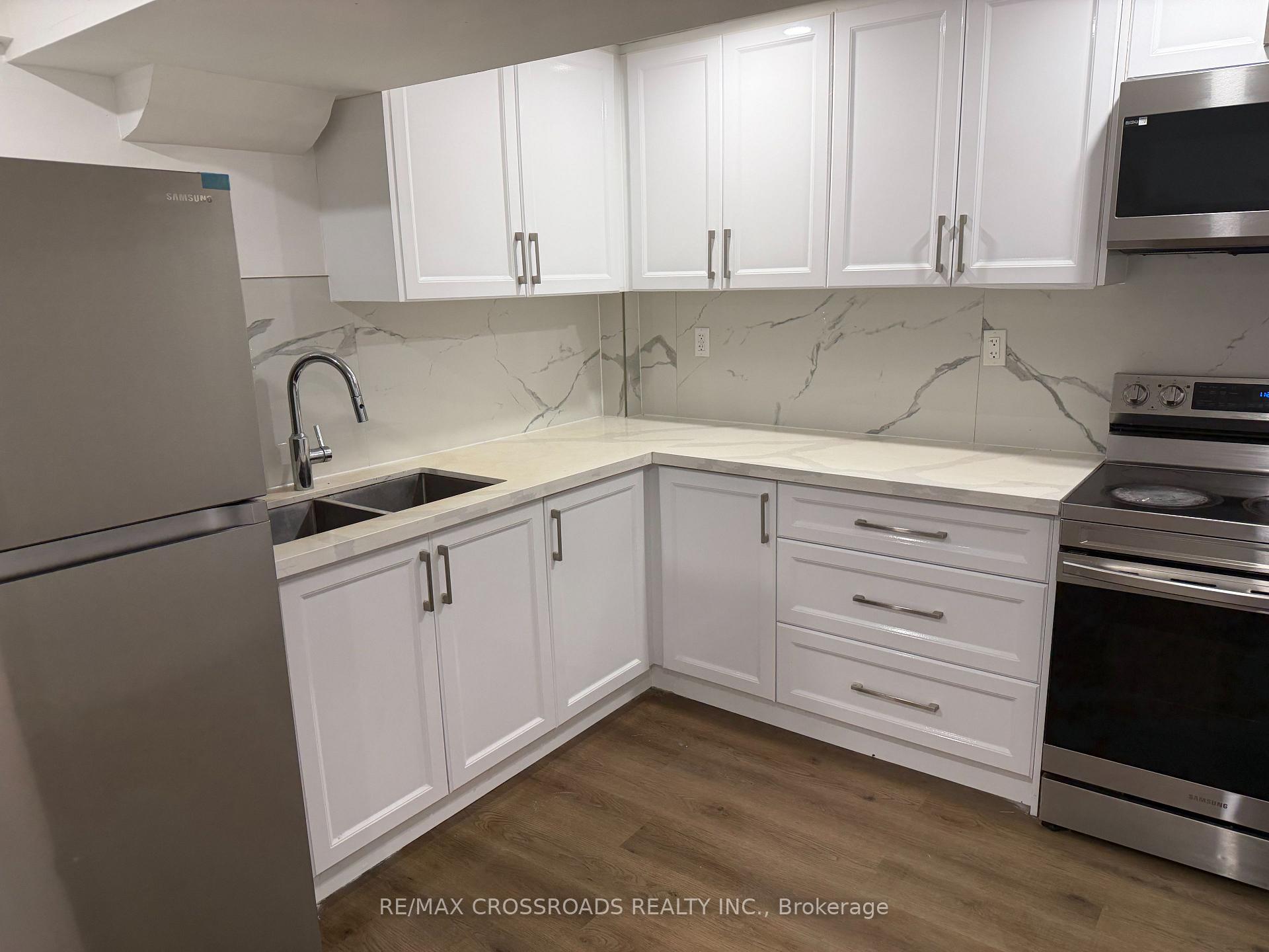 Photo 3 of 82 Jack Monkman Crescent, Markham, Cedarwood — HOMEH