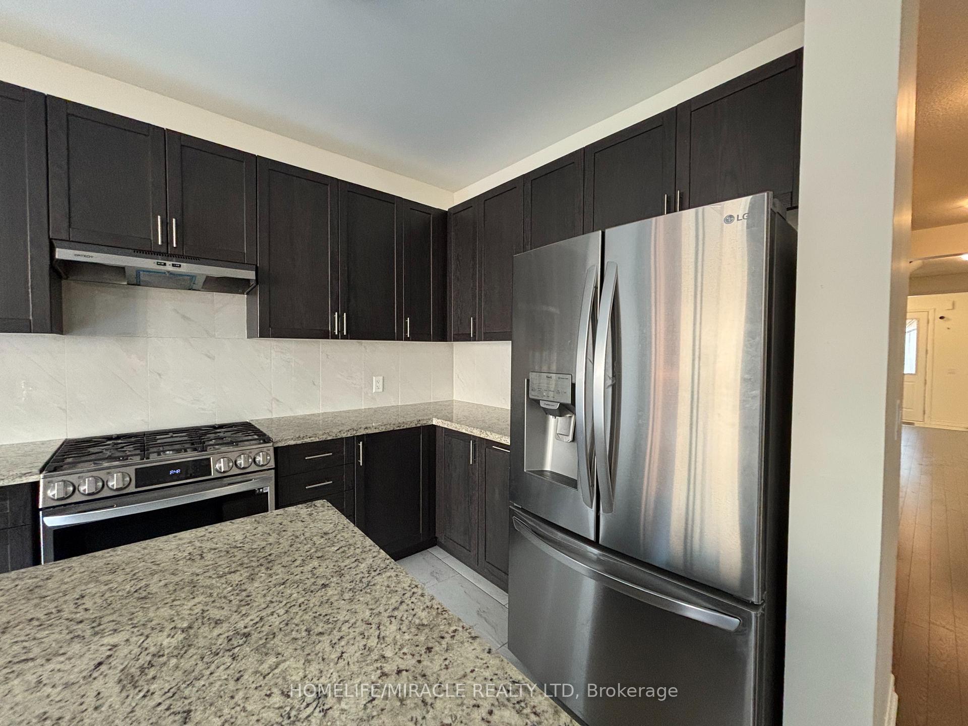 Photo 11 of 52 Minnock Street, Caledon, Rural Caledon — HOMEH