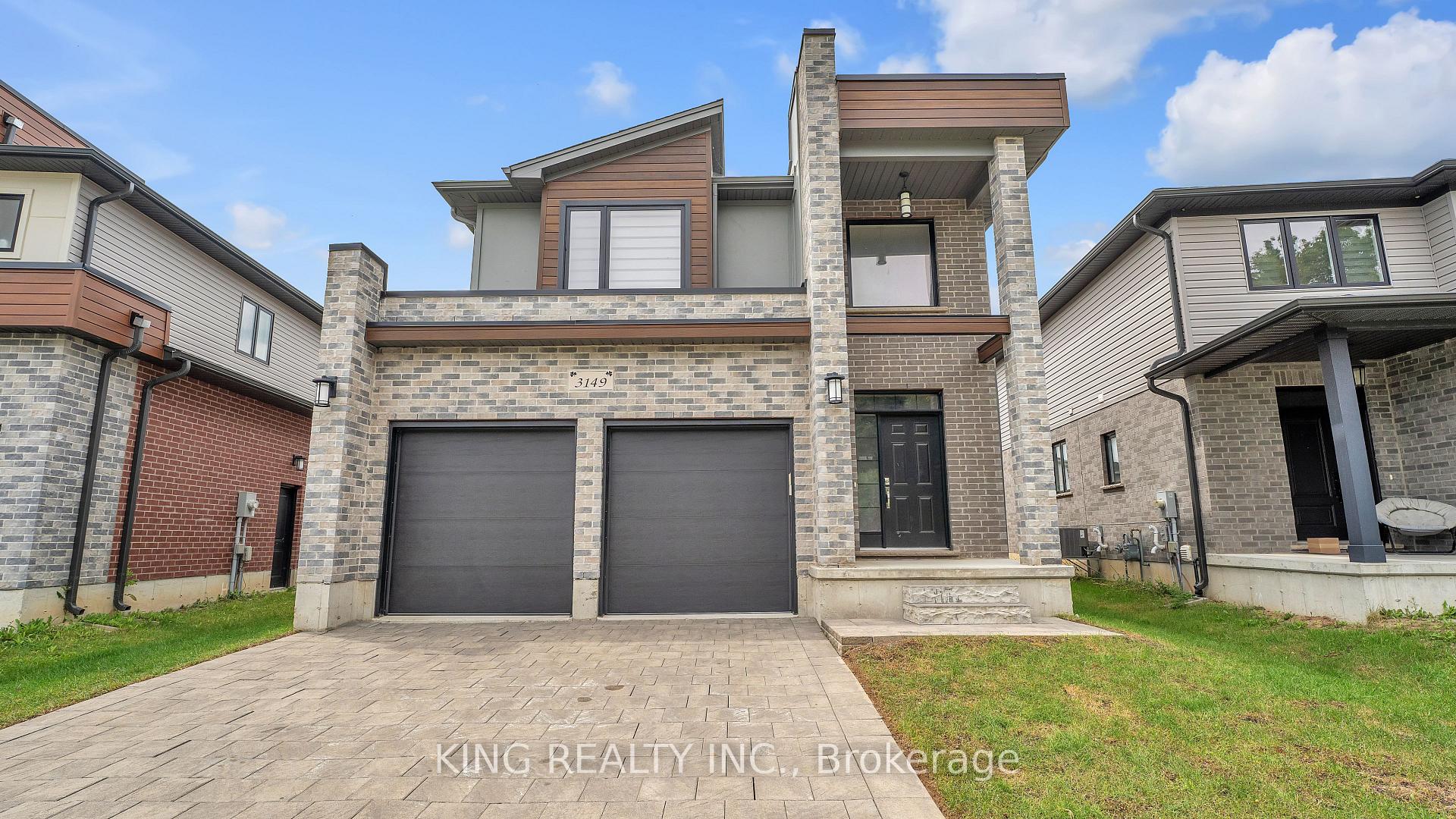 Photo 1 of 3149 Tokala Trail, London, North S — HOMEH