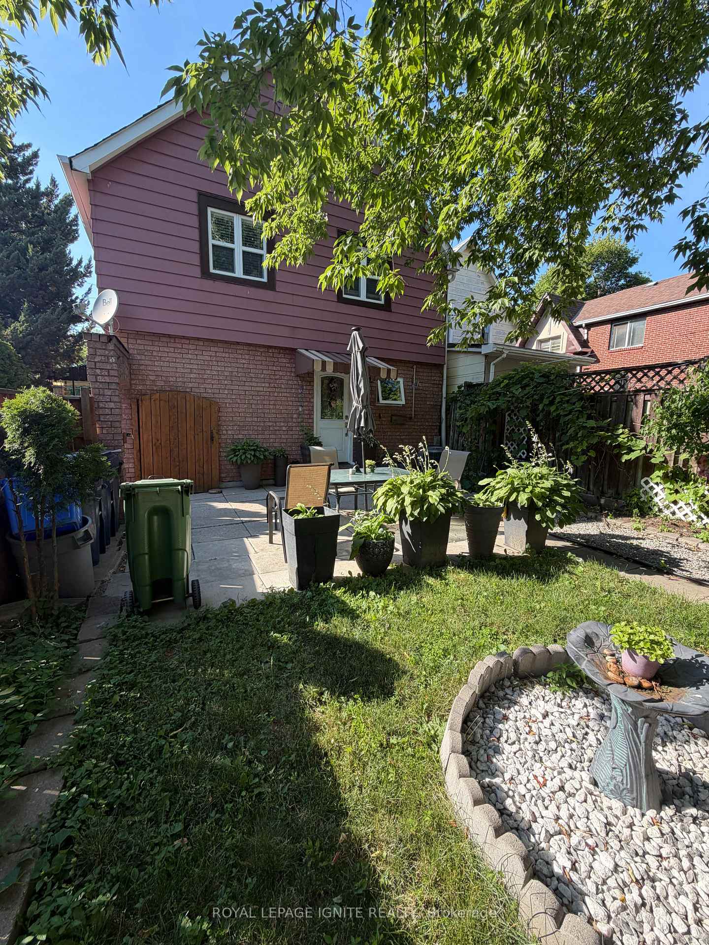Photo 10 of 35 Hillary Avenue, Toronto, Keelesdale-Eglinton West — HOMEH