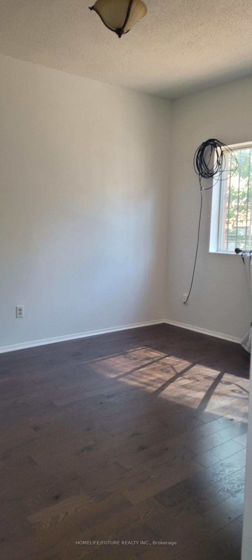 Photo 6 of Unit 2nd Floor, 697 College Street, Toronto, Trinity-Bellwoods — HOMEH