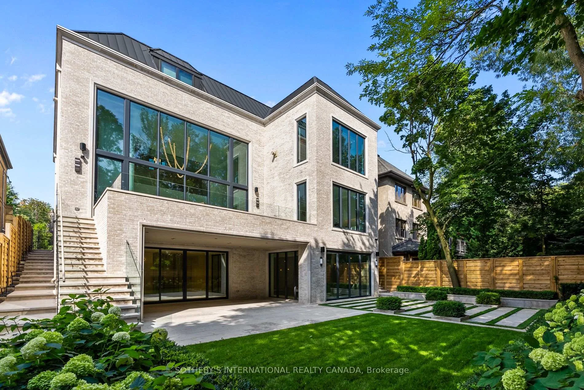 Photo 32 of 84 Old Forest Hill Road, Toronto, Forest Hill South — HOMEH