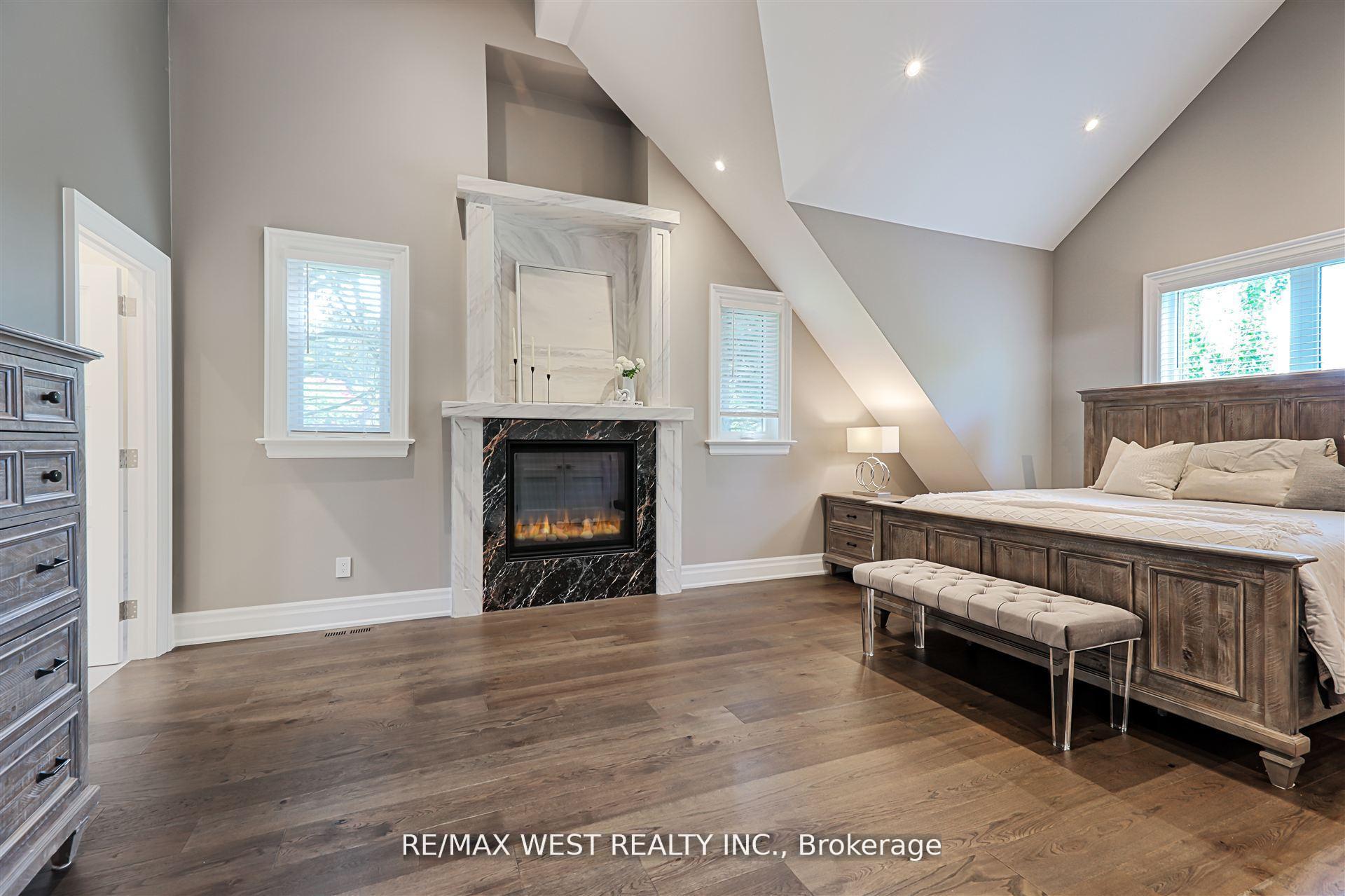 Photo 14 of 18 Windy Ridge Drive, Scarborough, Scarborough Village — HOMEH