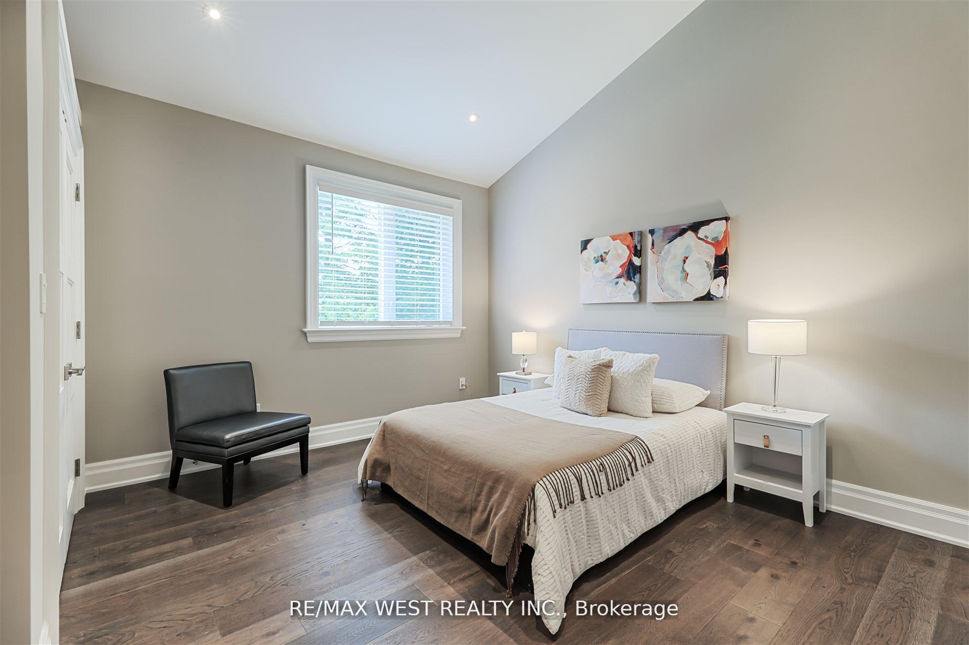 Photo 21 of 18 Windy Ridge Drive, Scarborough, Scarborough Village — HOMEH