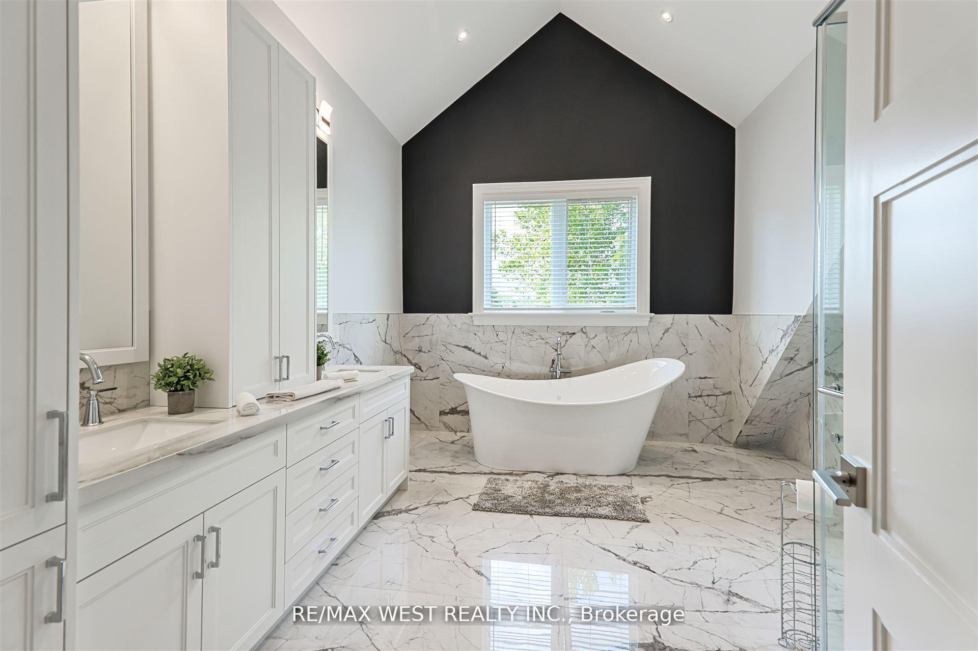 Photo 22 of 18 Windy Ridge Drive, Scarborough, Scarborough Village — HOMEH