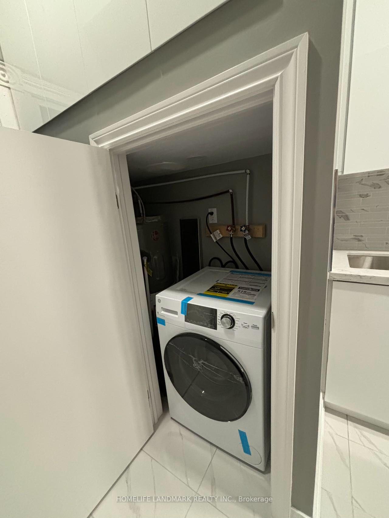 Photo 2 of Unit 1B, 271 Dunn Avenue, Toronto, Roncesvalles — HOMEH
