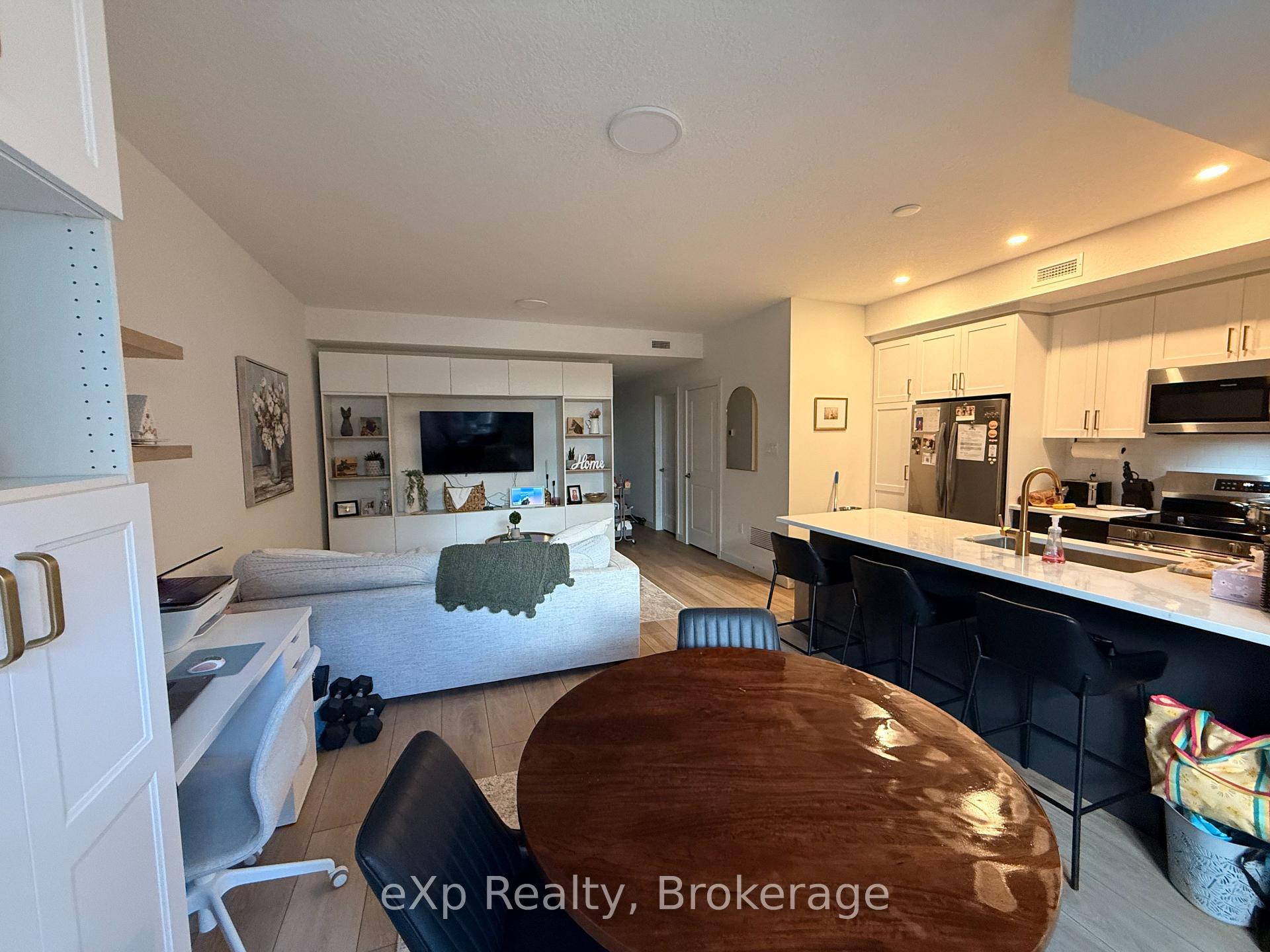 Photo 6 of Unit 128, 824 Woolwich Street, Guelph, Riverside Park — HOMEH