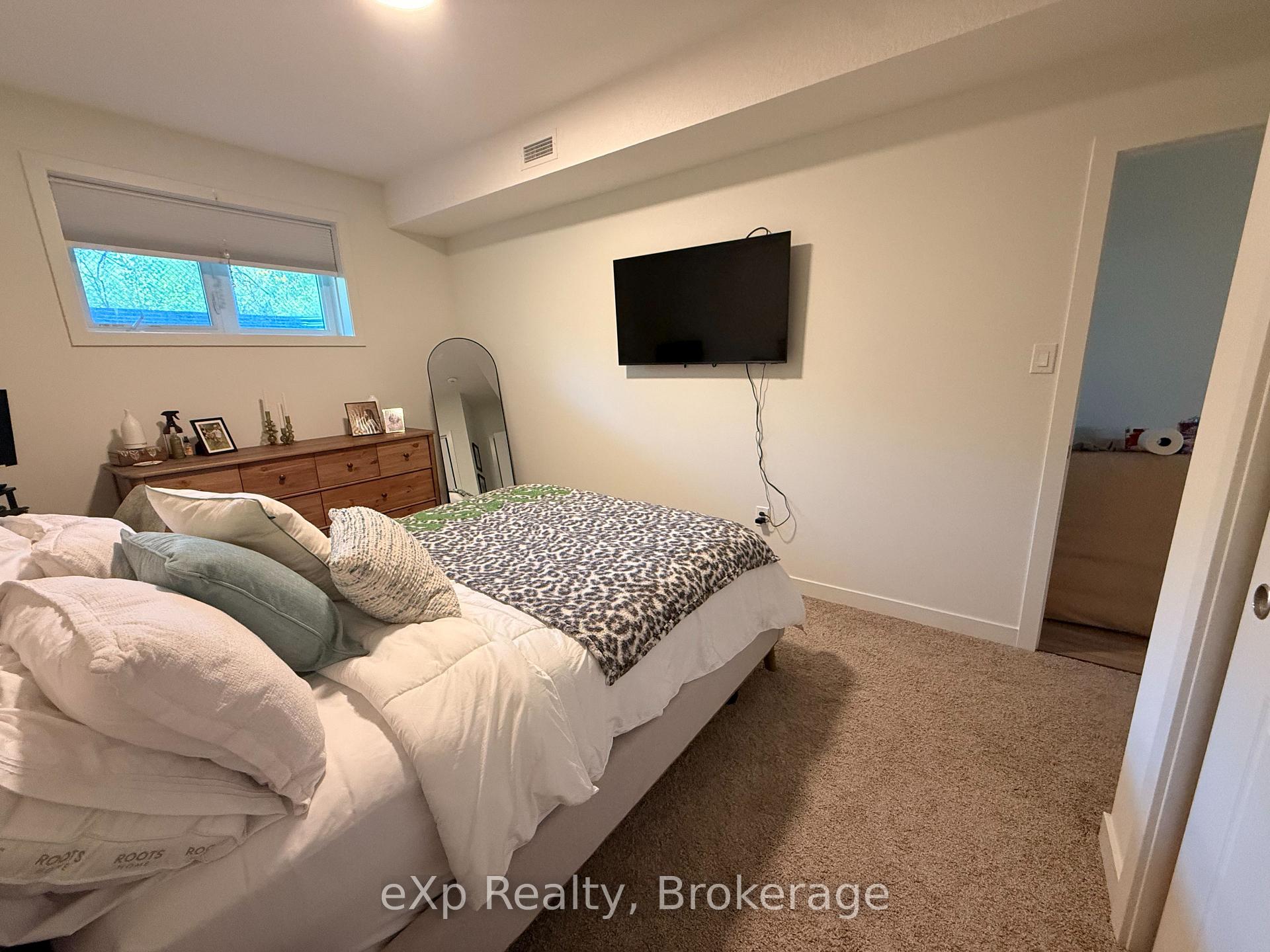 Photo 11 of Unit 128, 824 Woolwich Street, Guelph, Riverside Park — HOMEH