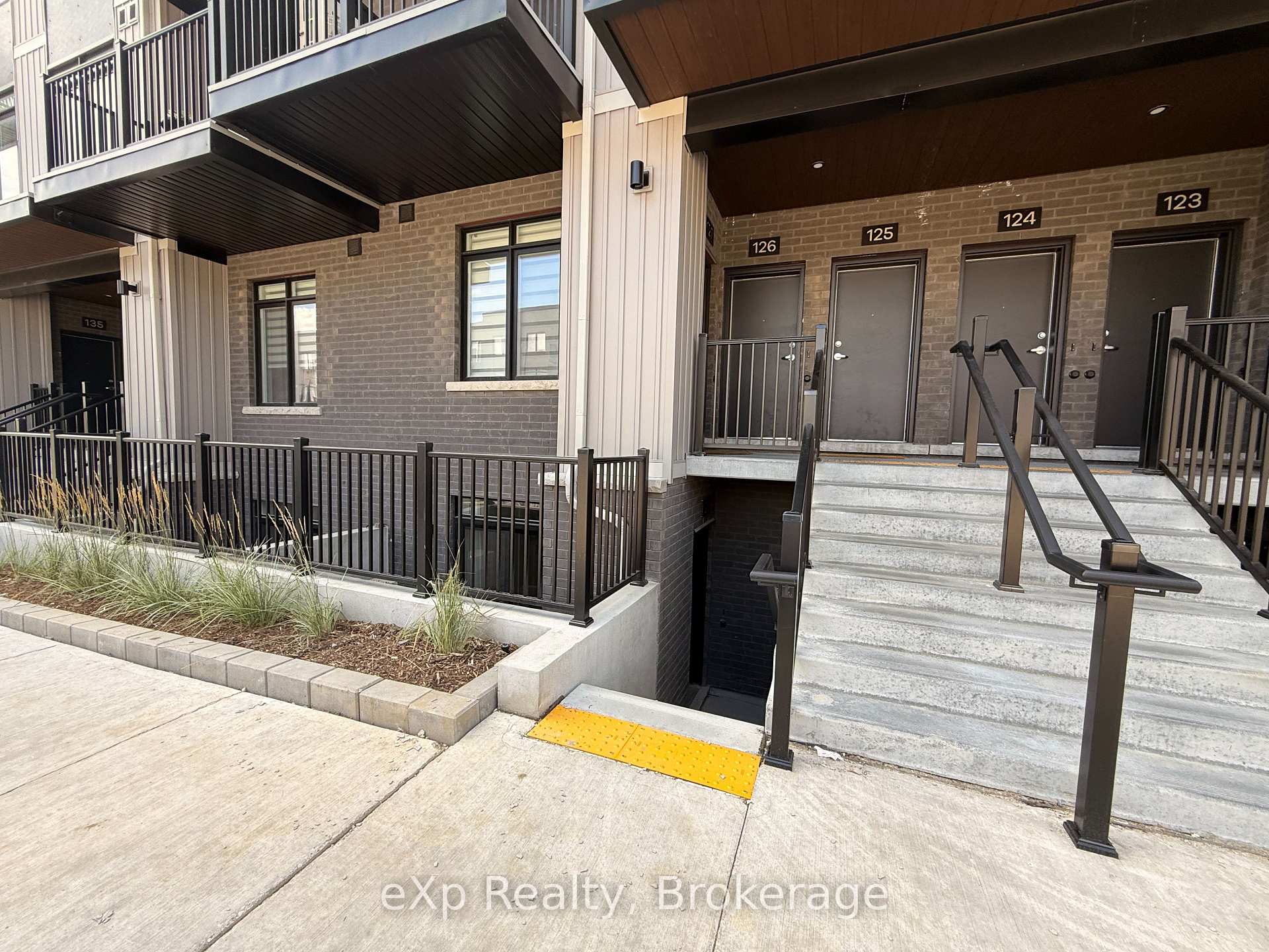 Photo 22 of Unit 128, 824 Woolwich Street, Guelph, Riverside Park — HOMEH
