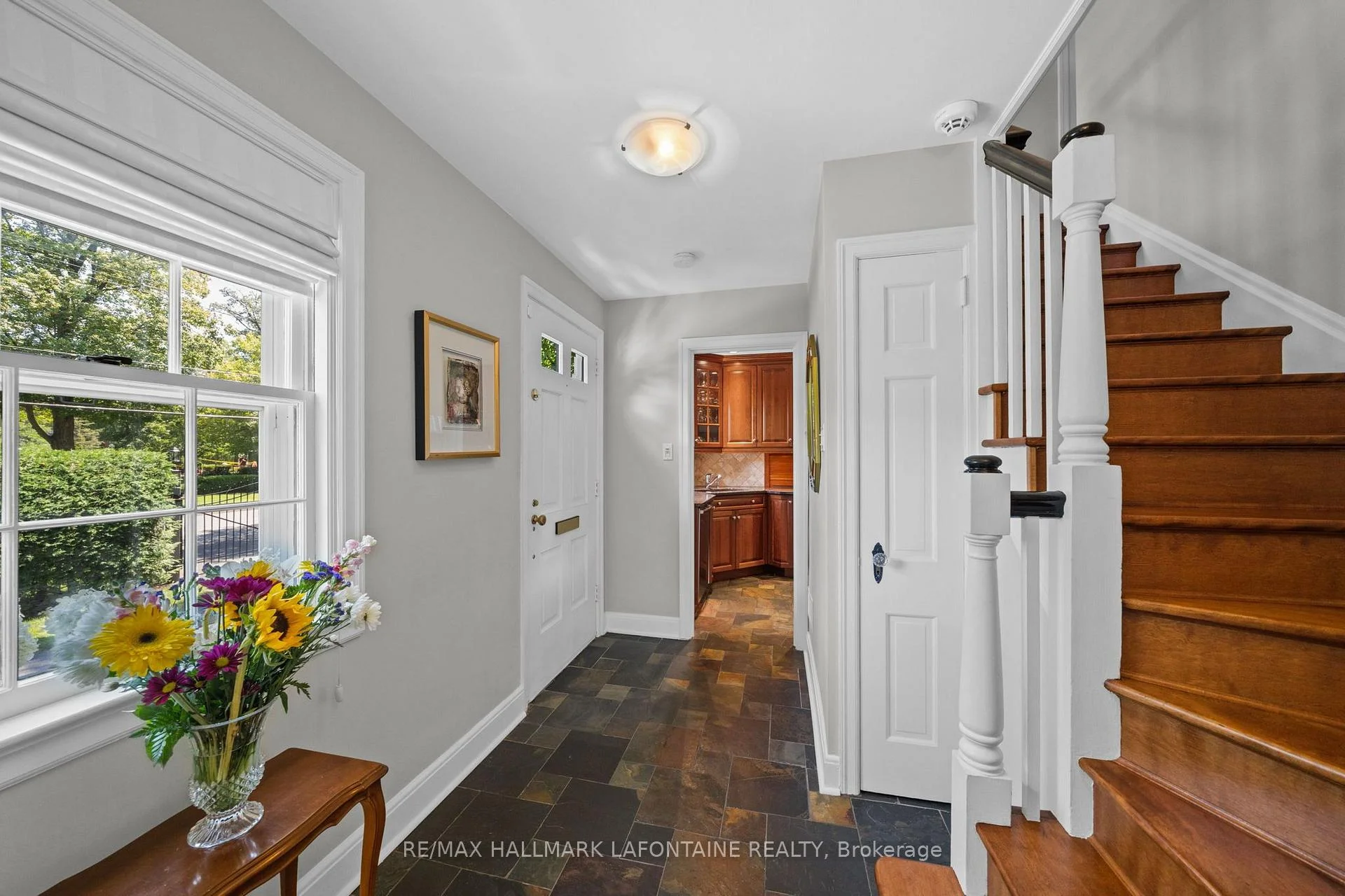 Photo 3 of 215 Springfield Road, Ottawa, Rockcliffe — HOMEH