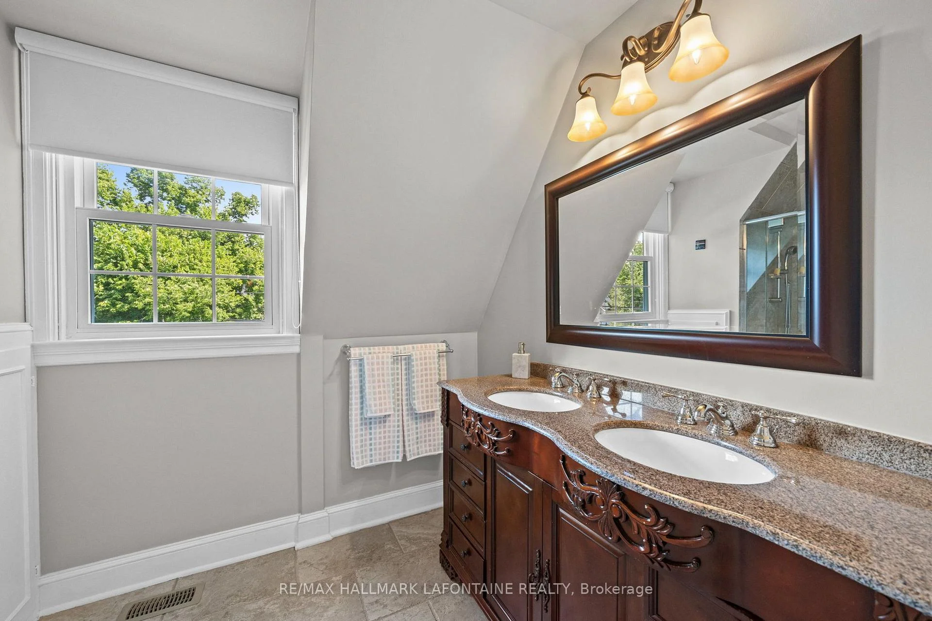 Photo 78 of 215 Springfield Road, Ottawa, Rockcliffe — HOMEH