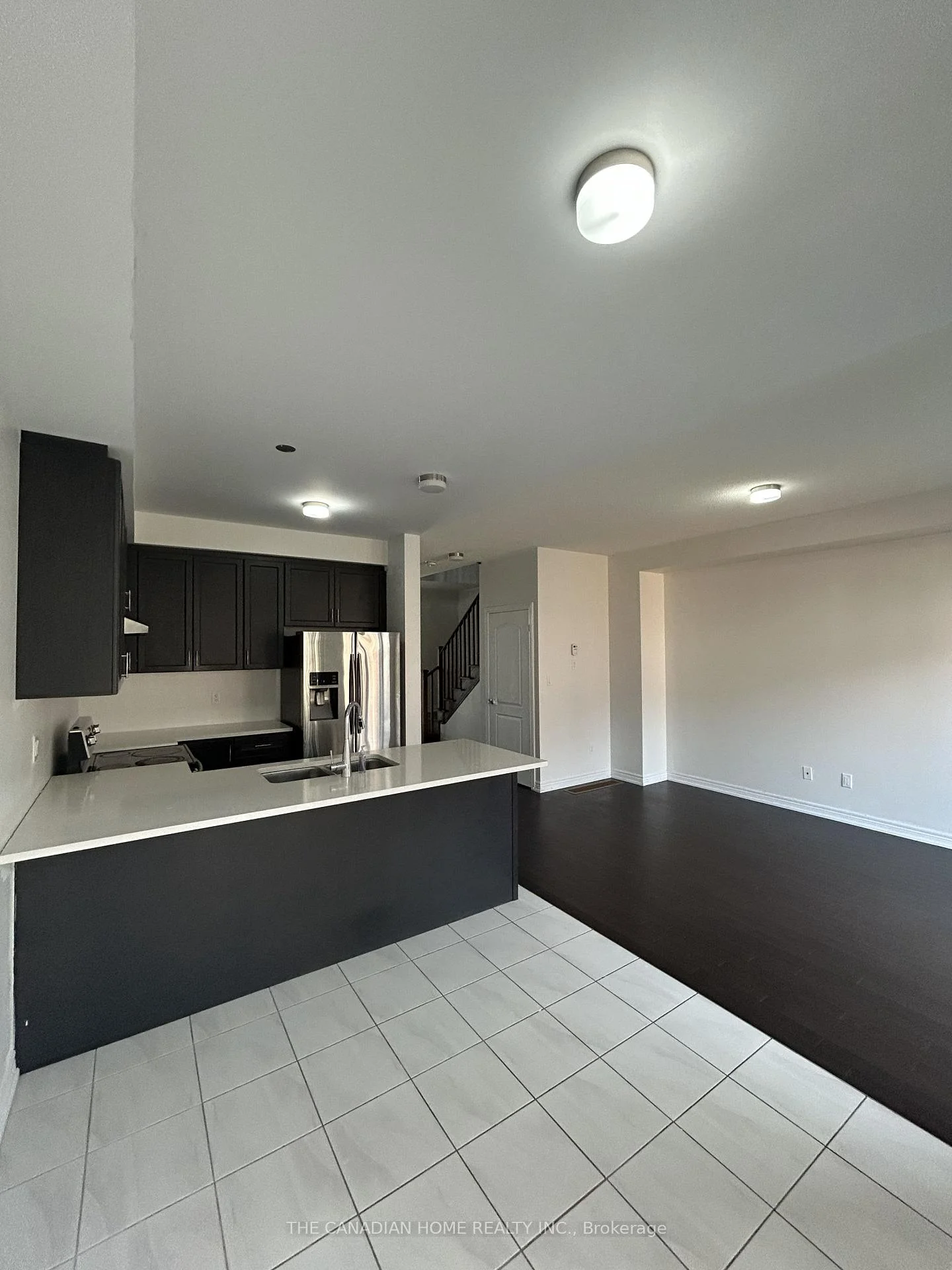 Photo 10 of 71 Milady Crescent, Barrie, Rural Barrie Southeast — HOMEH