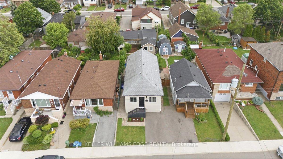 Photo 1 of 22 Delena Avenue N, Hamilton, McQuesten — HOMEH