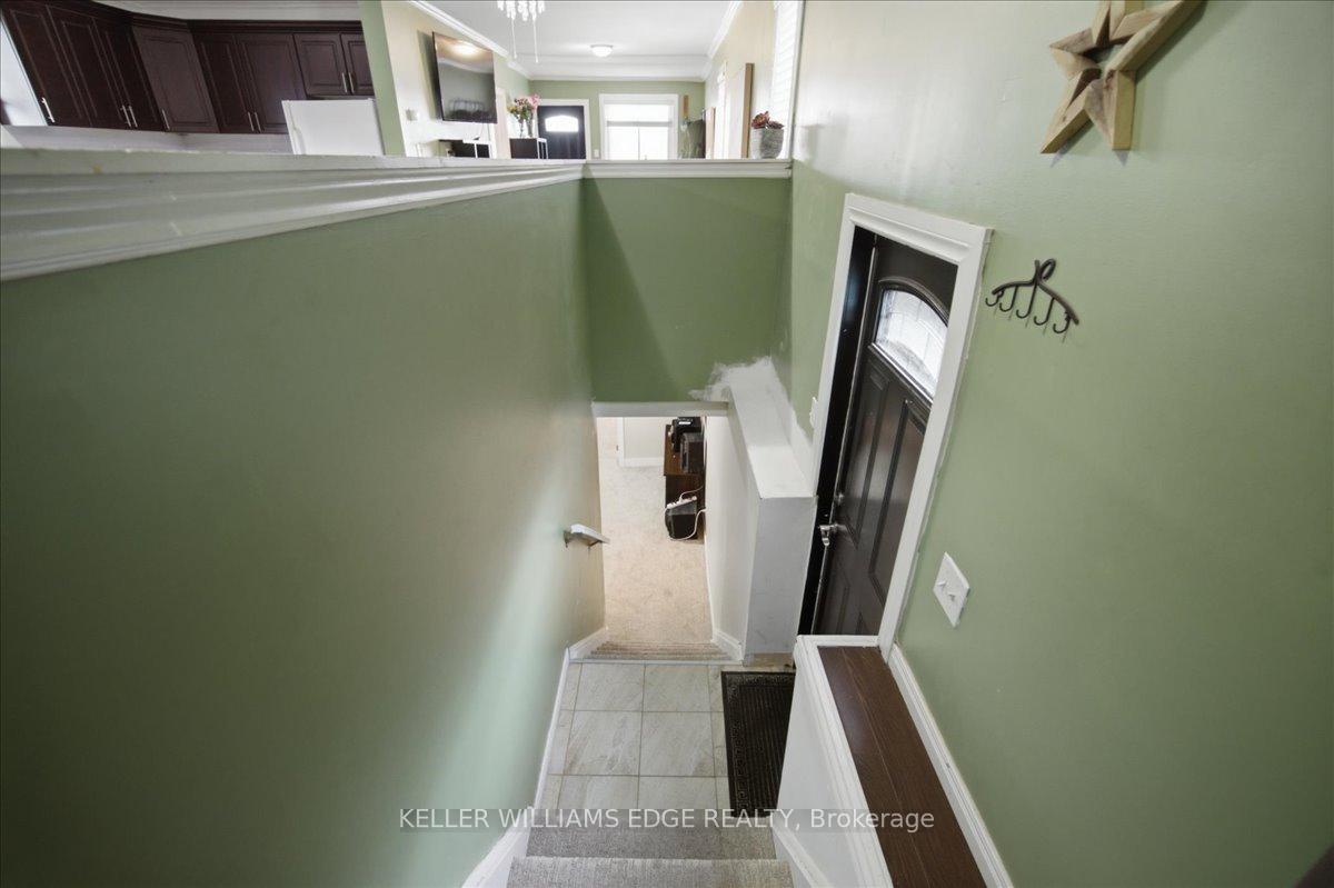 Photo 8 of 22 Delena Avenue N, Hamilton, McQuesten — HOMEH